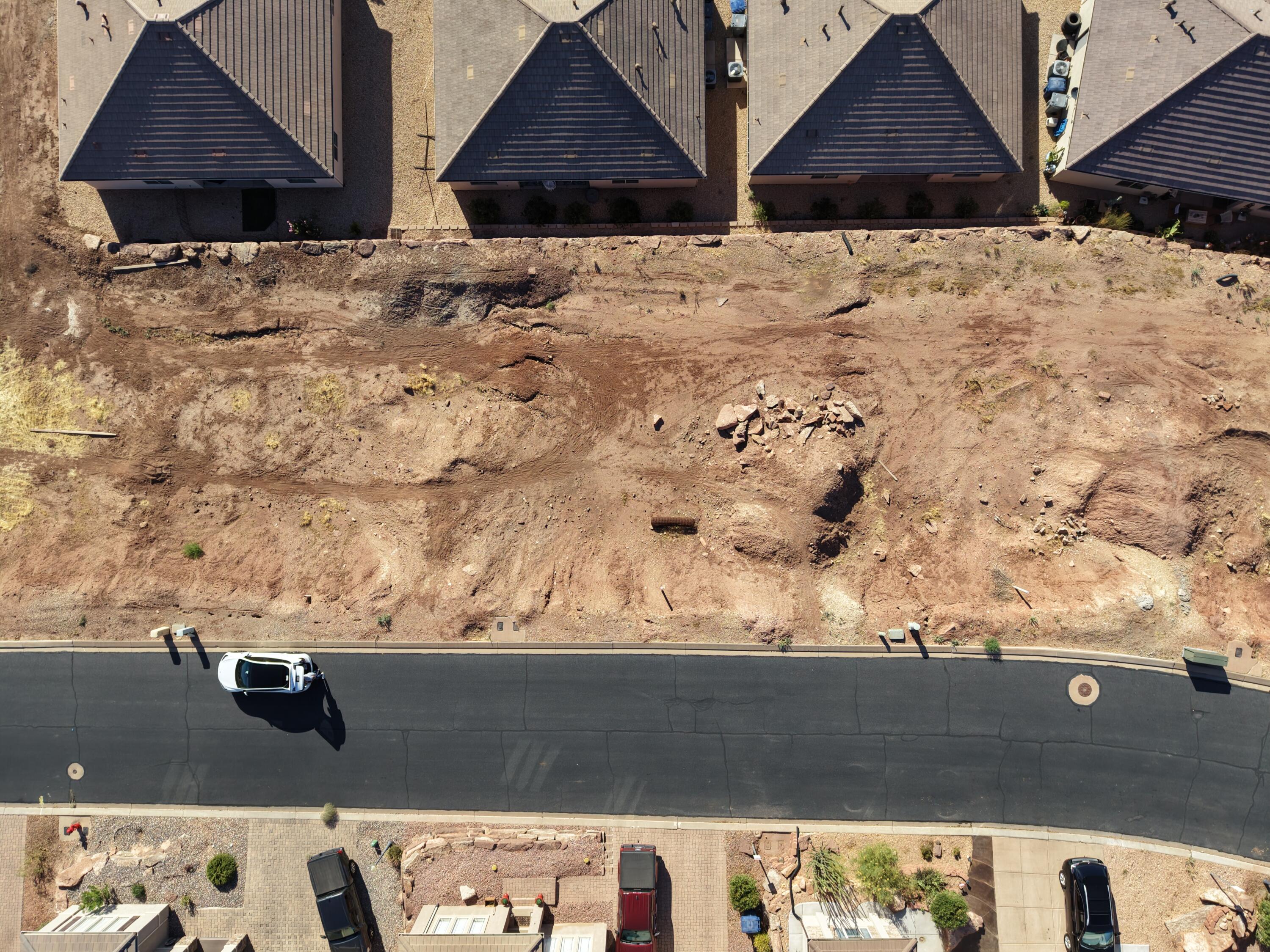 2261 S TONAQUINT DR 13, St George, UT 84770 — photo 1