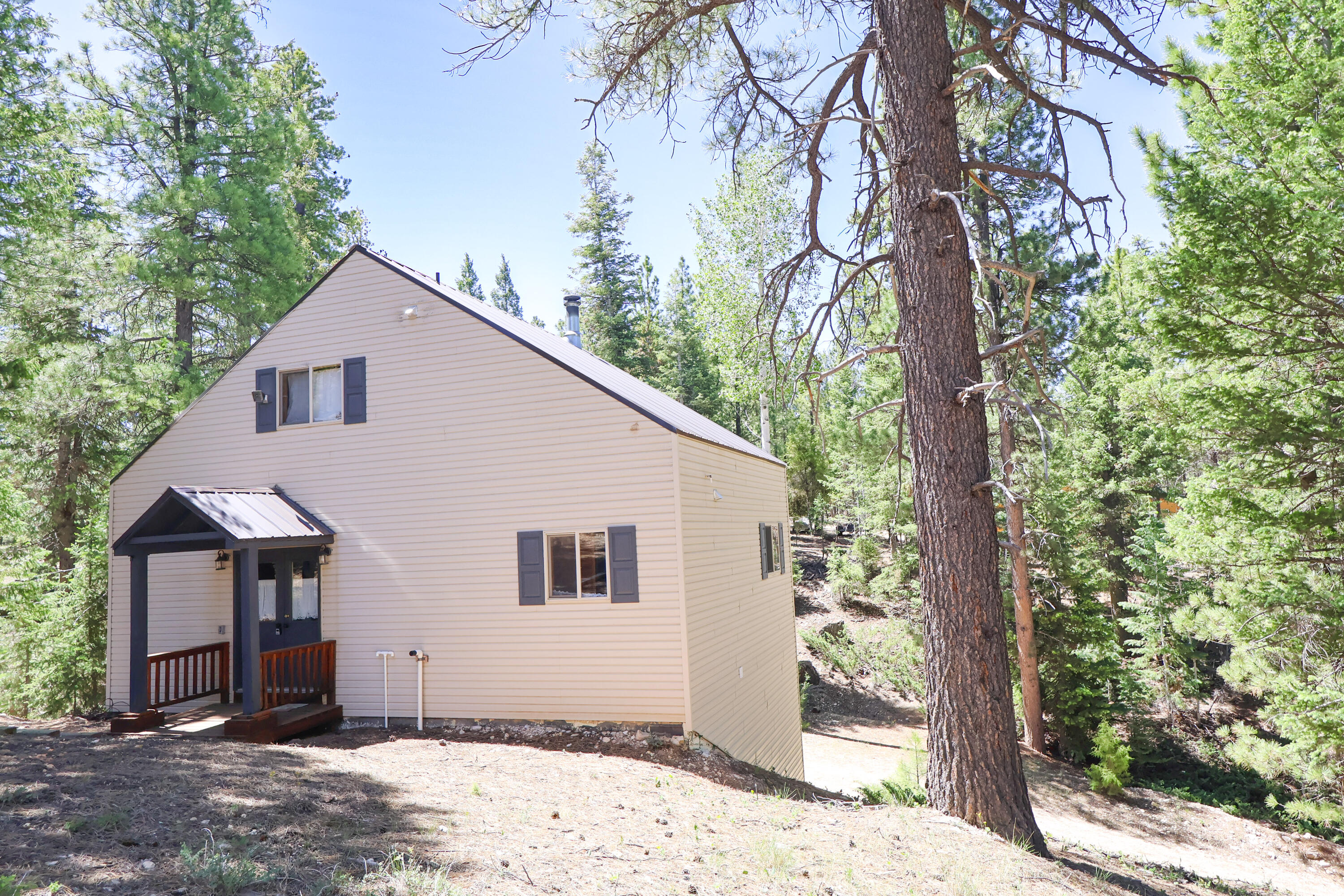 3350 E Hilton Trail, Duck Creek, UT 84762 — photo 1