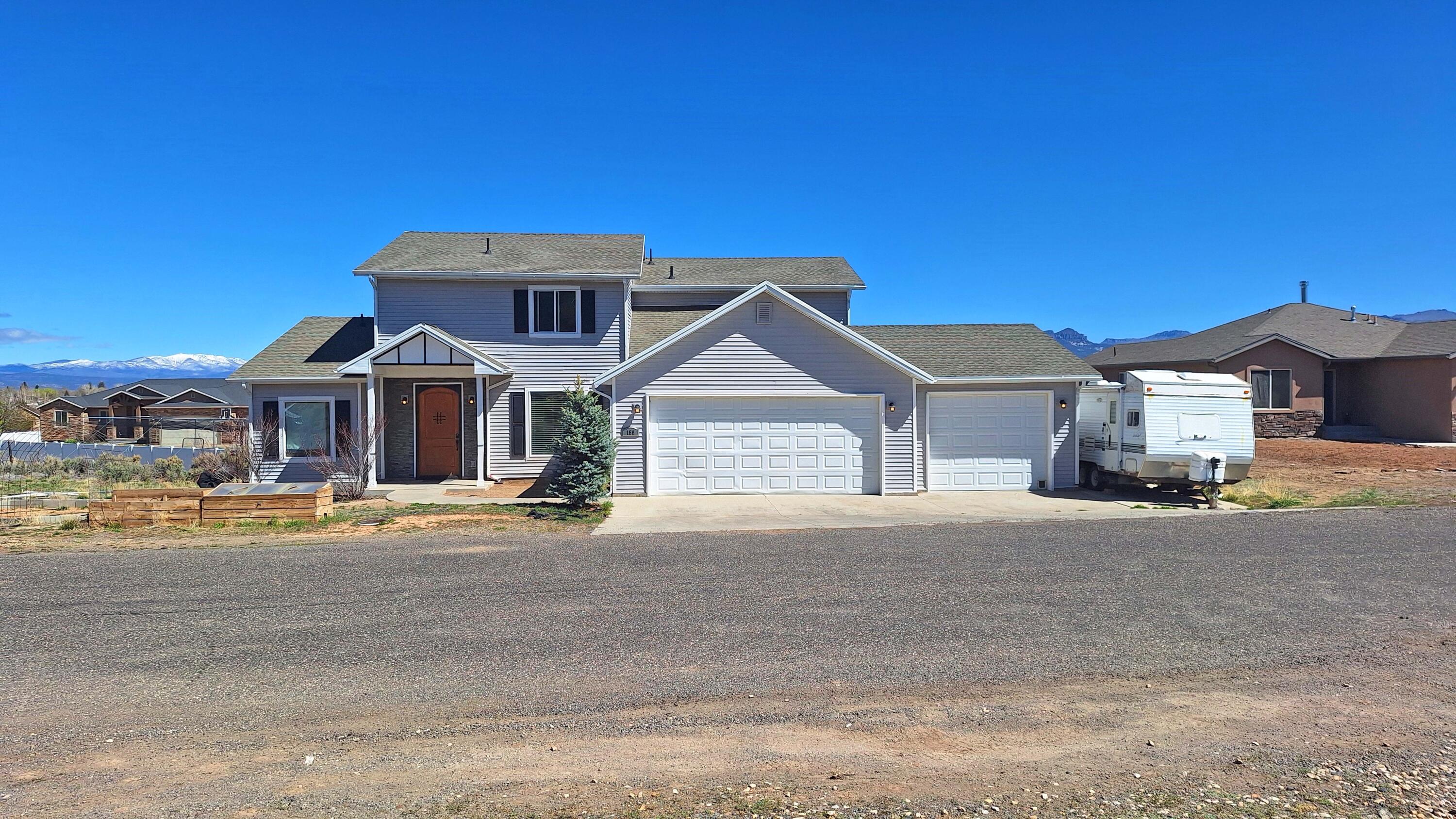 159 E Blue Meadow LN, Panguitch, UT 84759 — photo 1