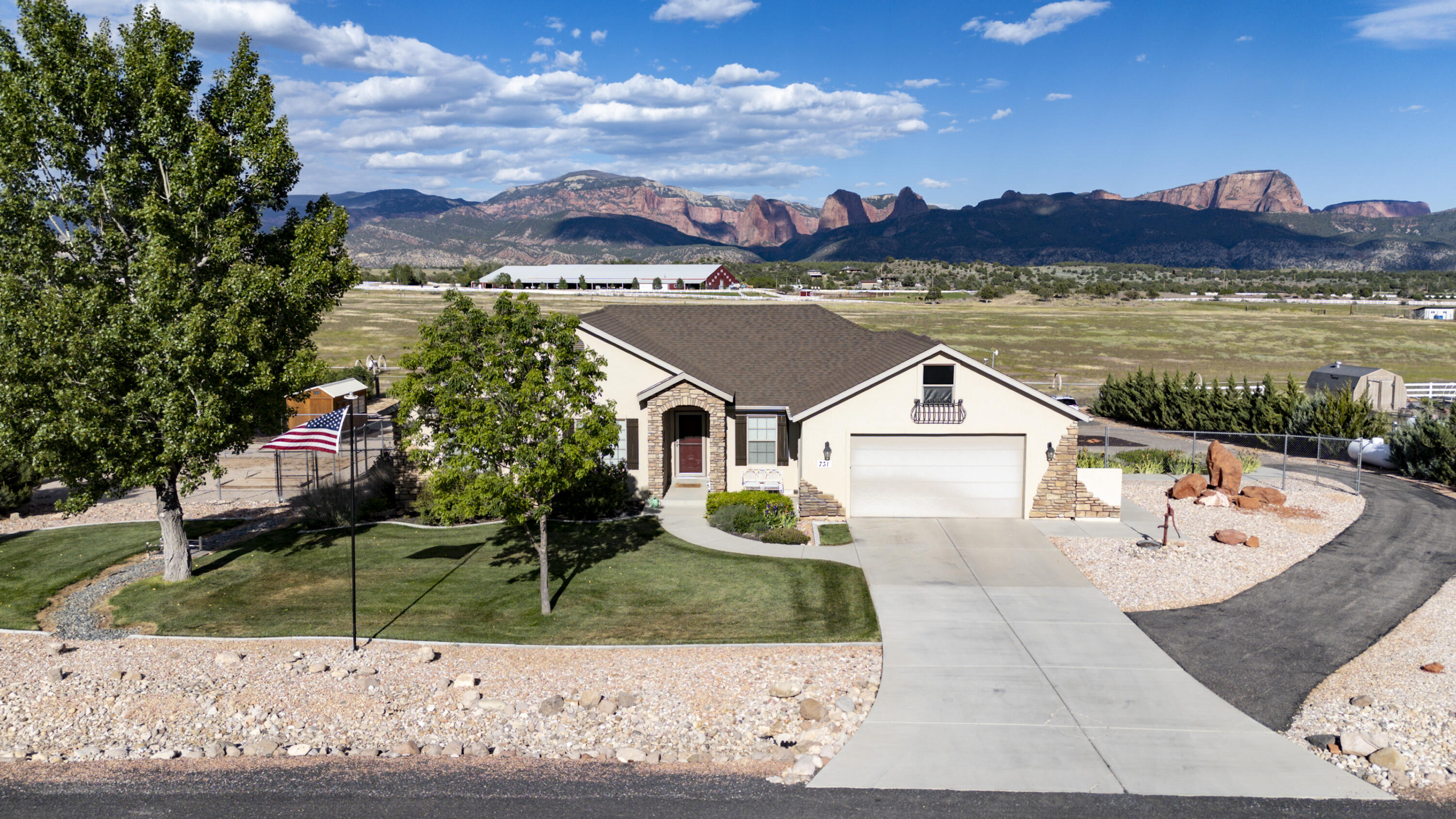 731 S 800 E, New Harmony, UT 84757 — photo 1