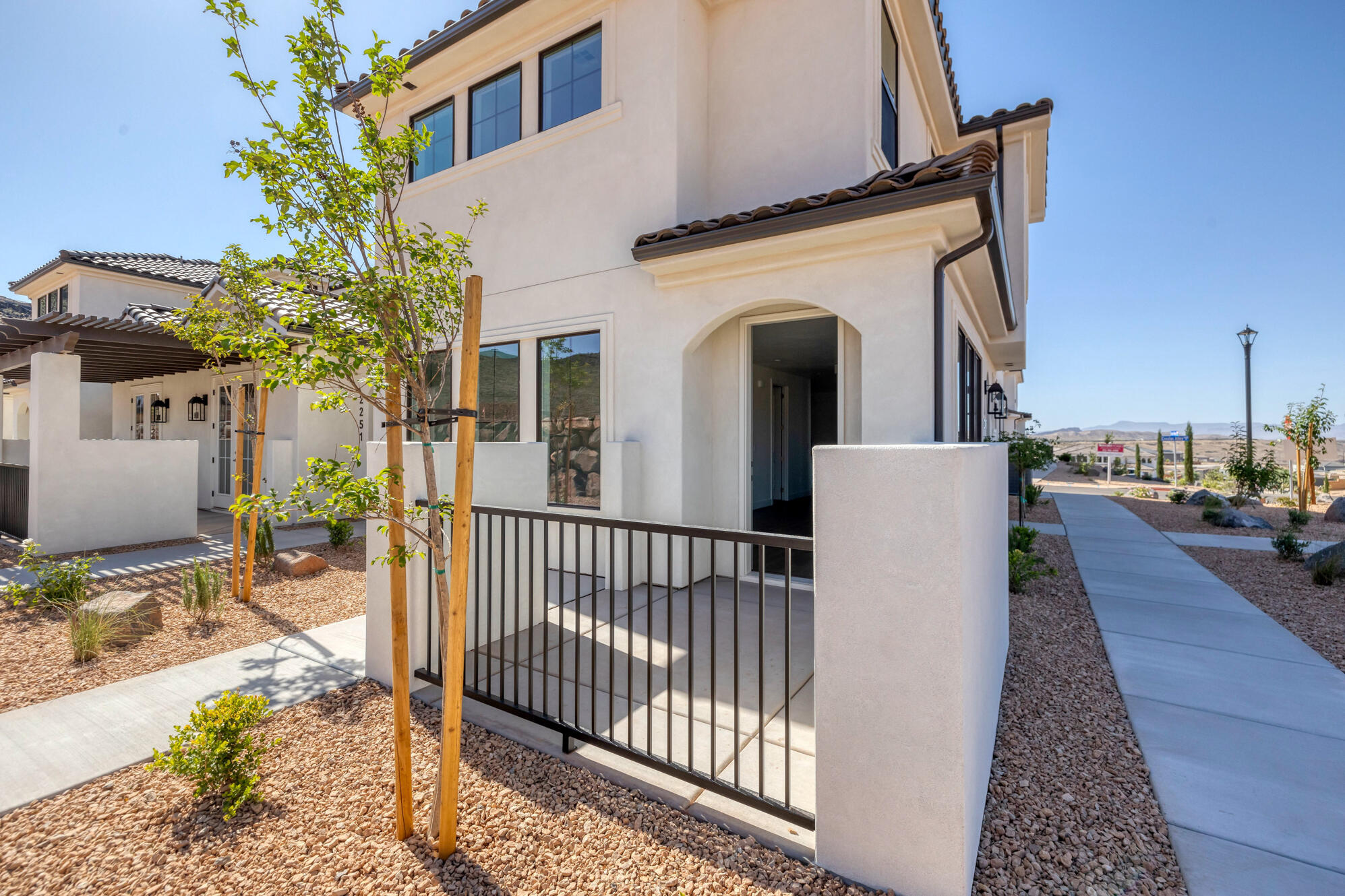 2243 E CRESTAS Alley, Washington, UT 84780 — photo 1