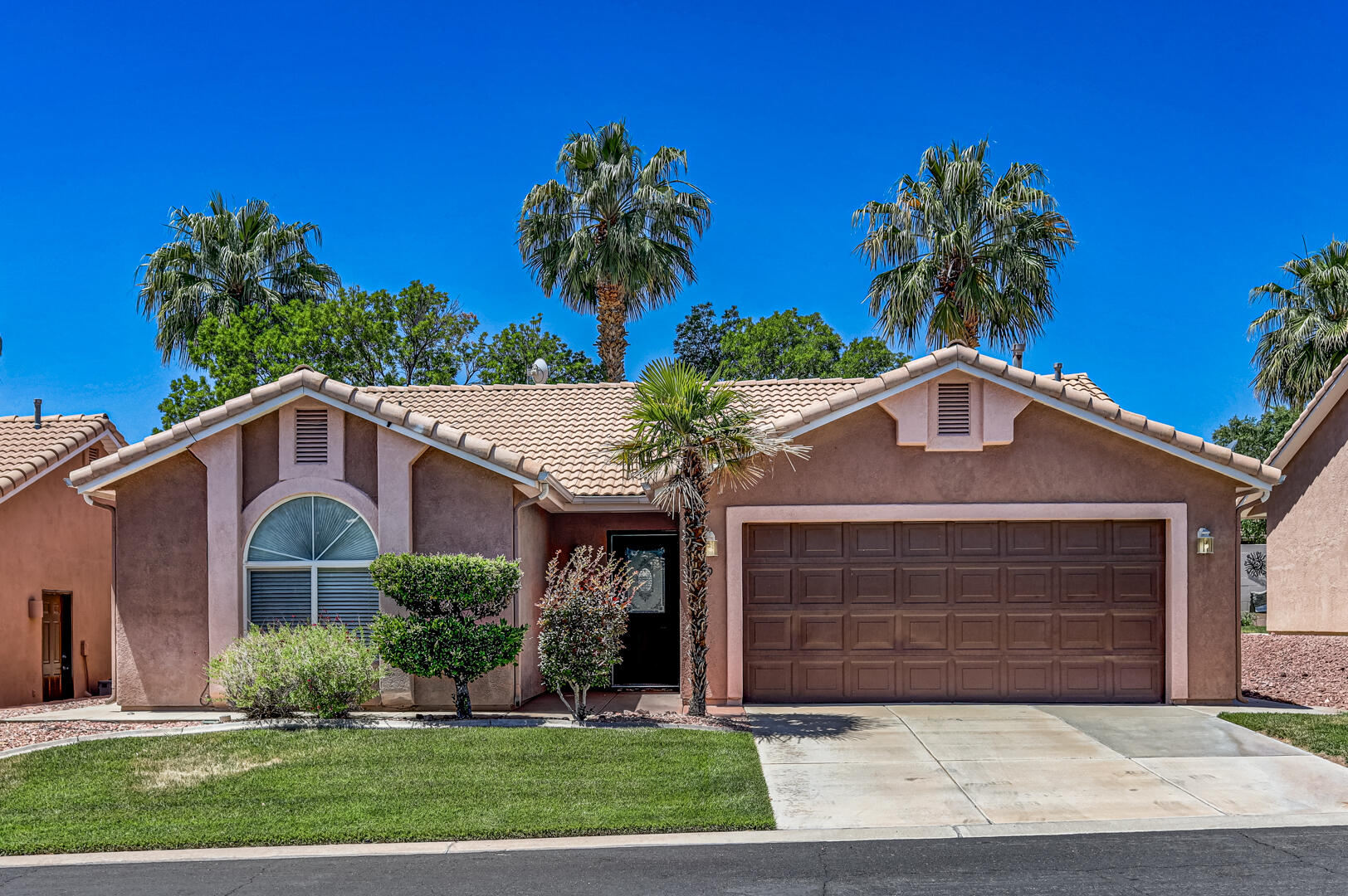 210 N MALL DR, 119, St George, UT 84790 — photo 1