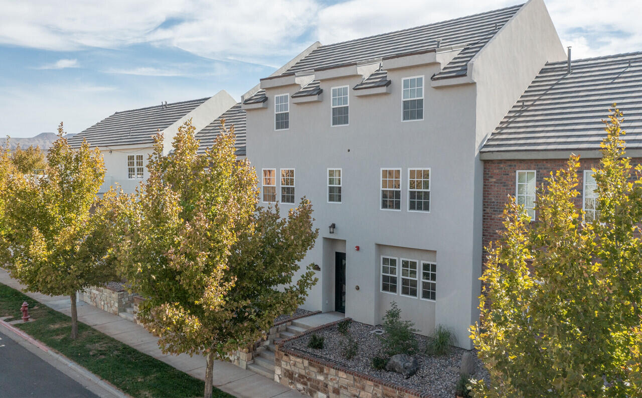 4307 W CANTERBURY RD, Hurricane, UT 84737 — photo 1