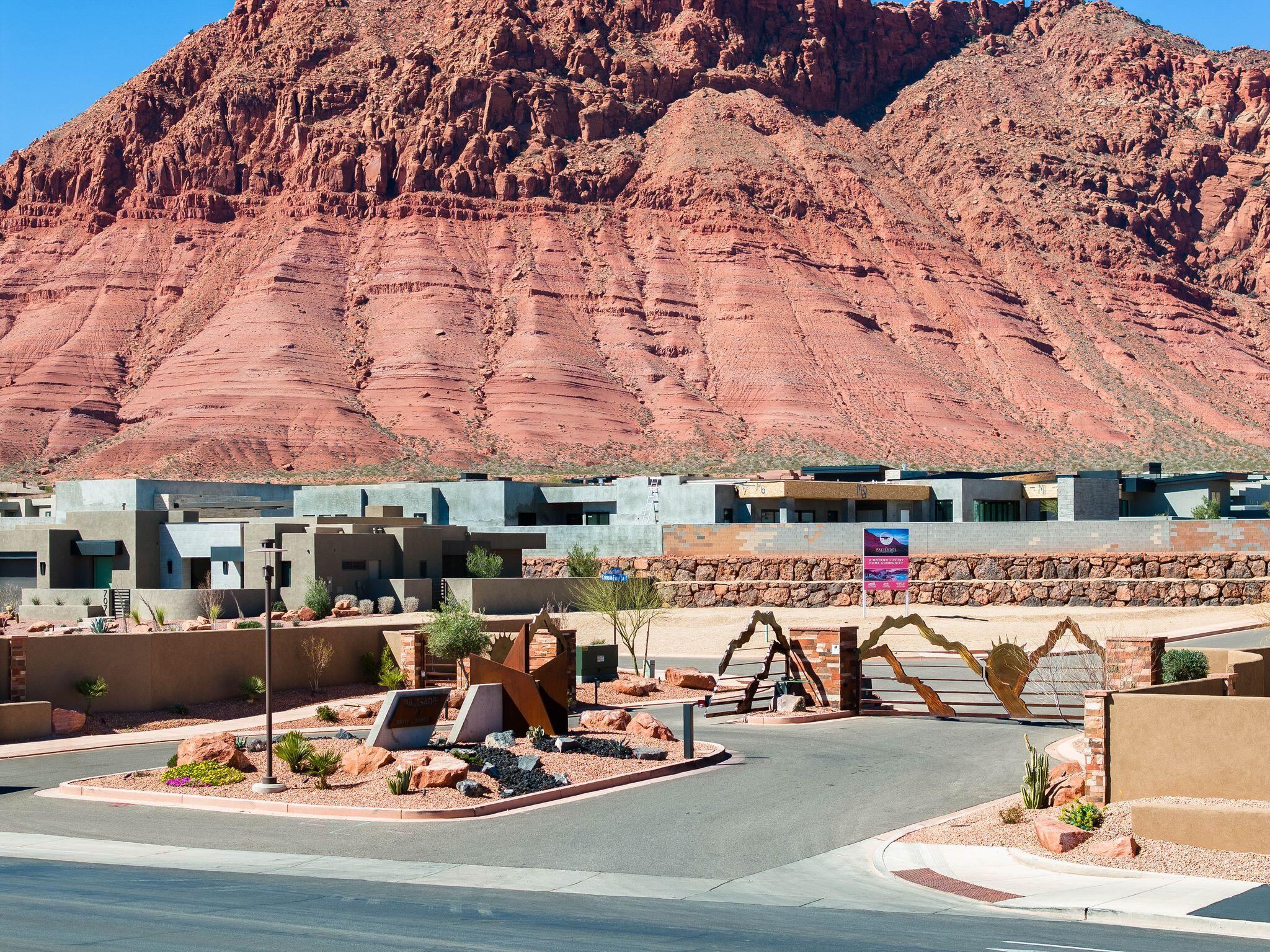 673 Coral Autumn LN 16, Ivins, UT 84738 — photo 1