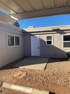 464 E 700 ST S