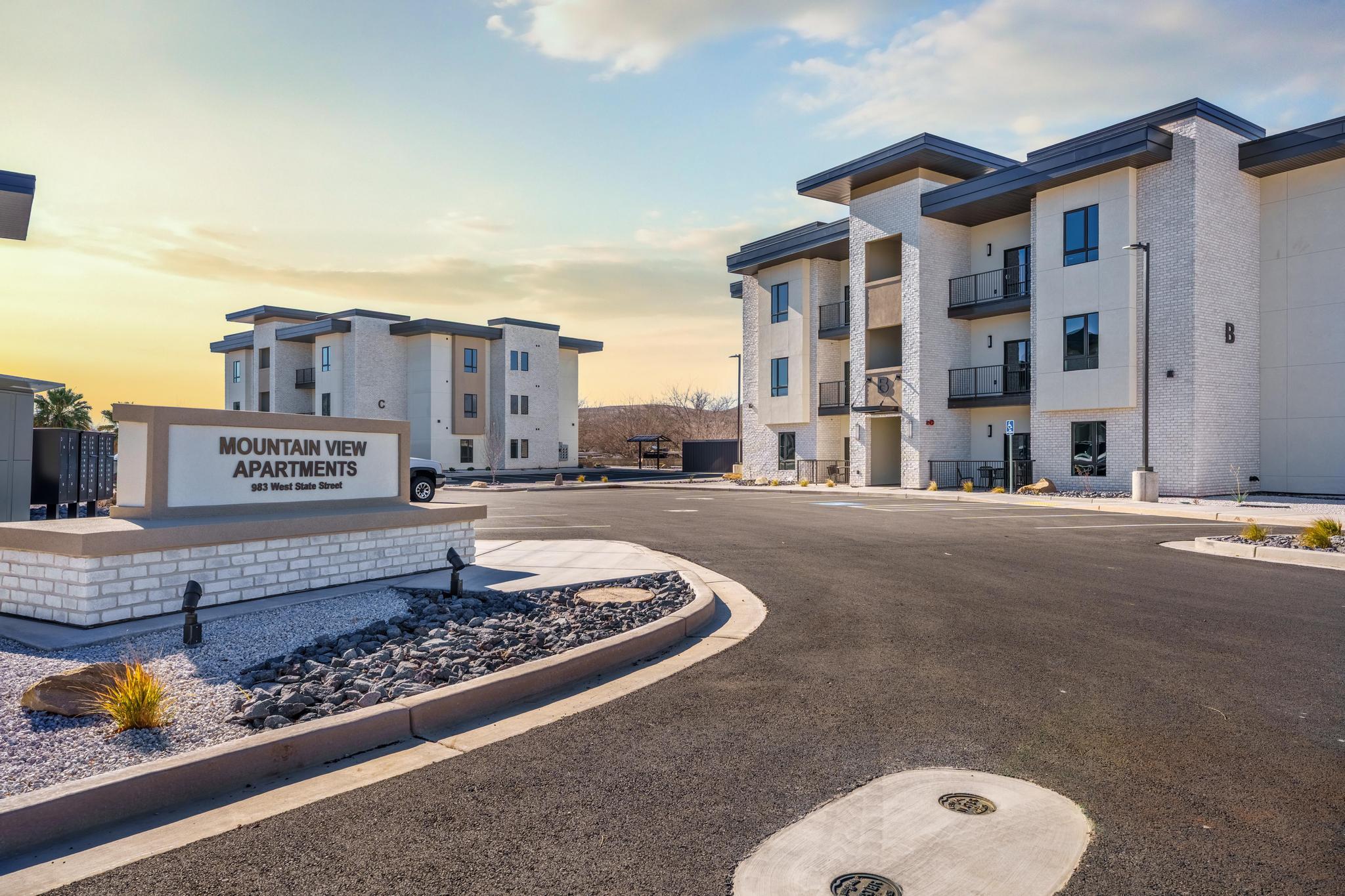 983 W State ST C-203, Hurricane, UT 84737 — photo 1