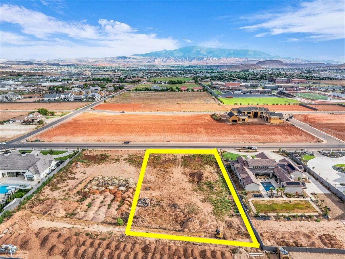 2450 S 3, St George, UT 84790 — photo 1