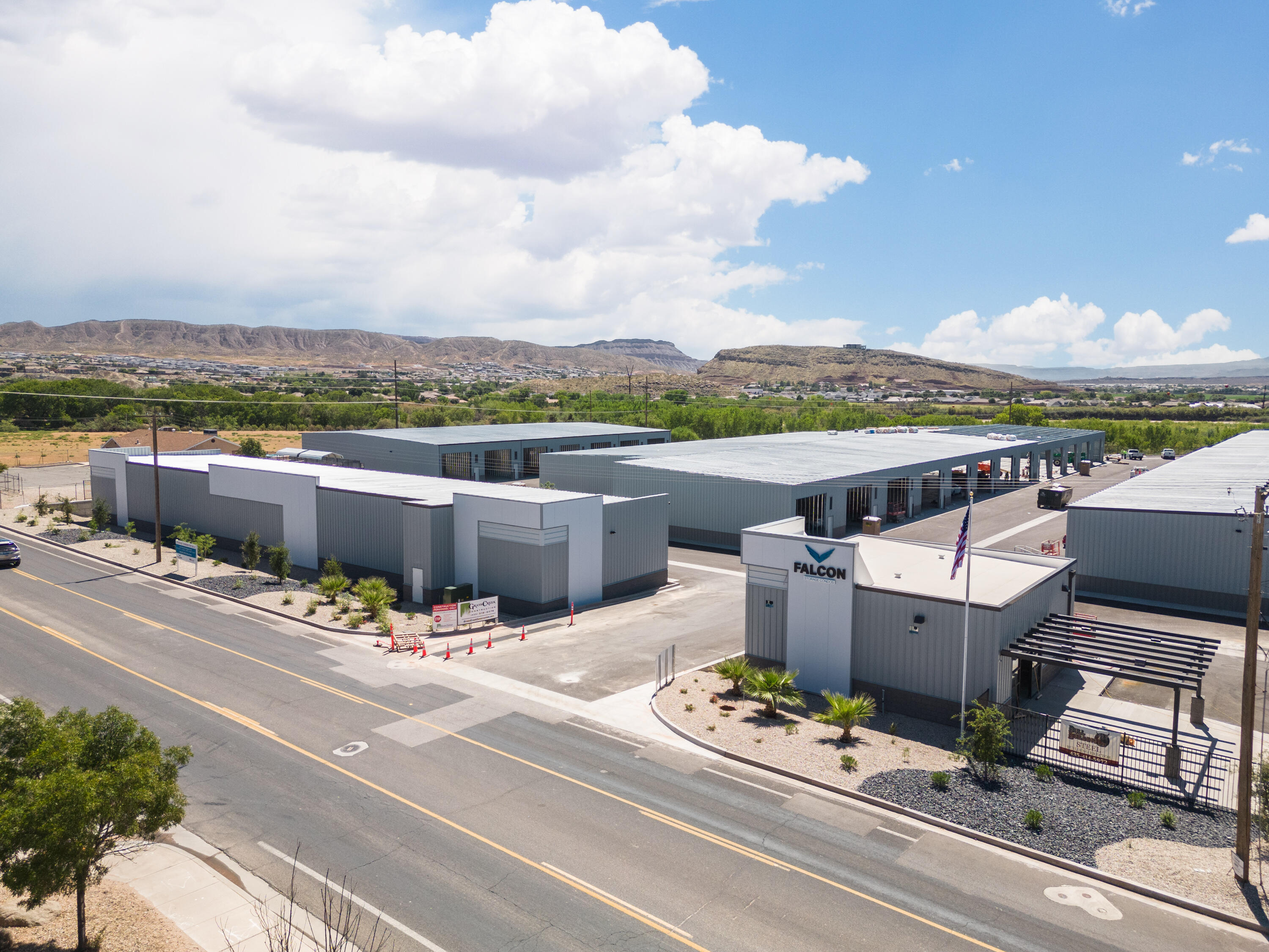 Bldg E 24 E. Industrial DR, Washington, UT 84780 — photo 1
