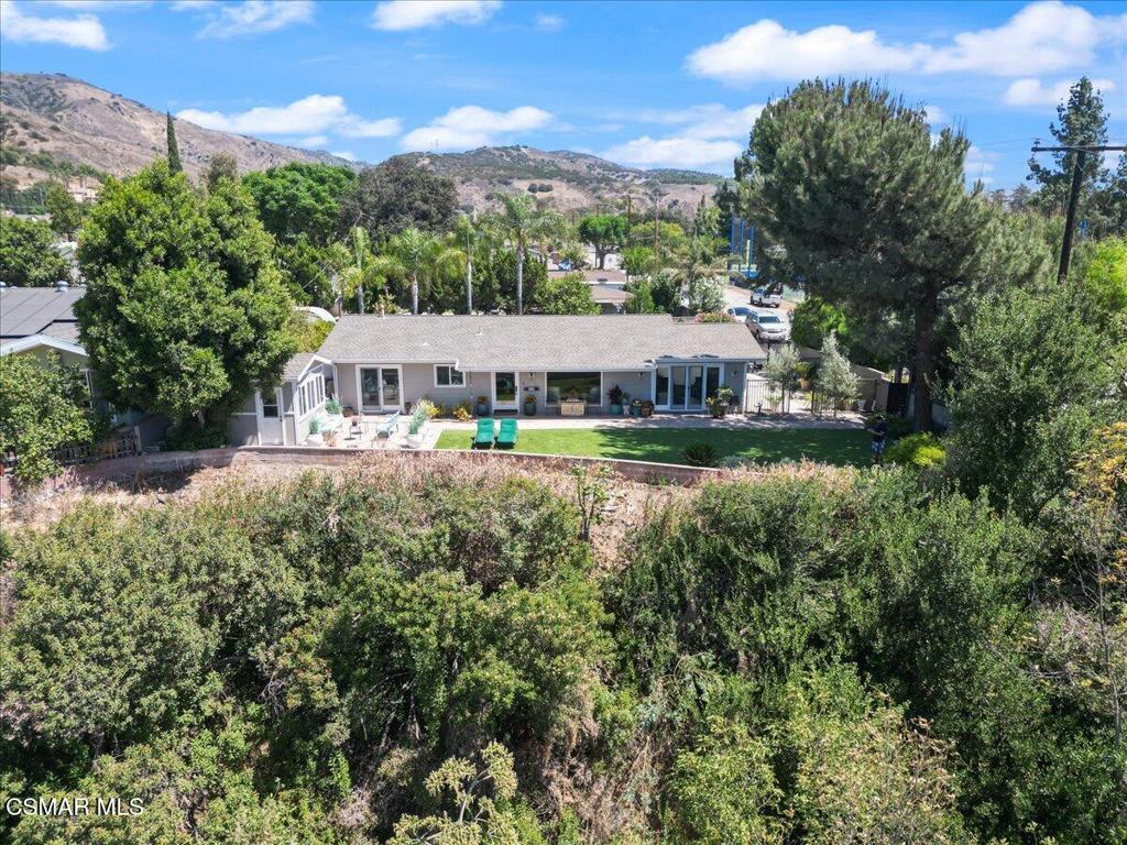 569 3rd Street