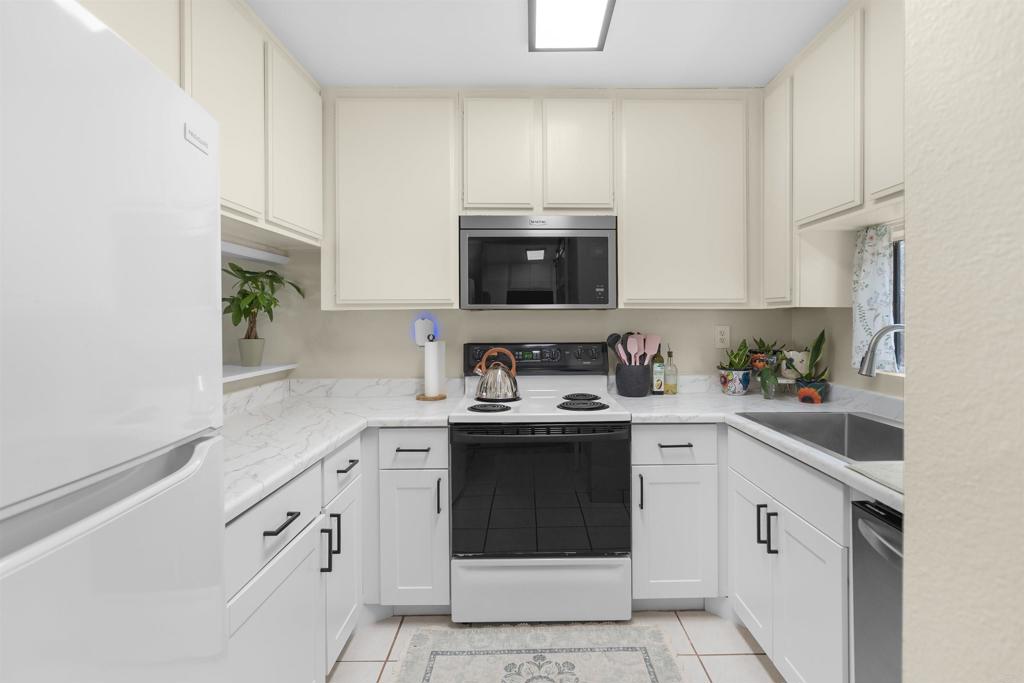 7940 University Avenue 22, La Mesa, CA 91942 — photo 1