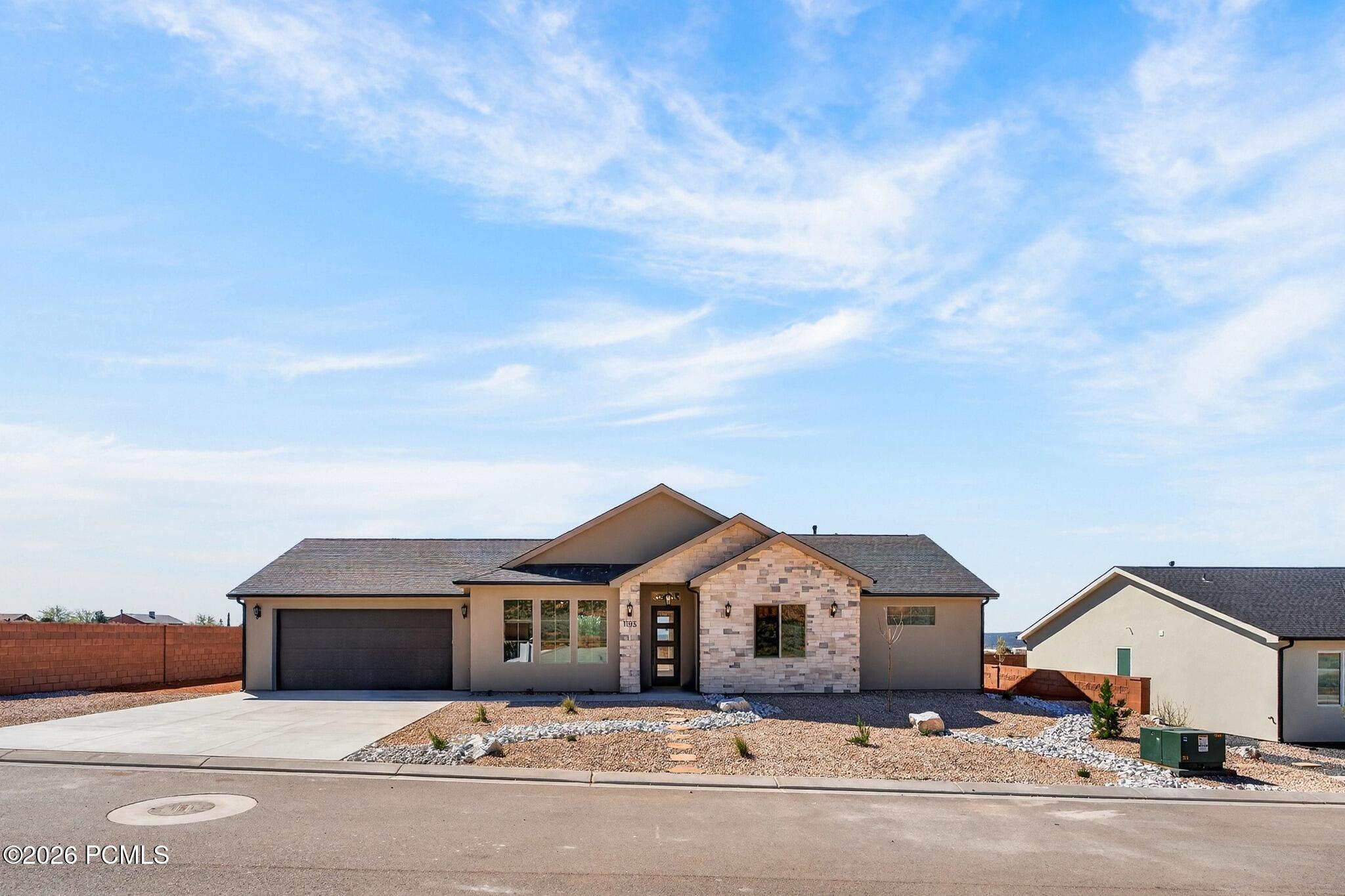 1193 W Kokopelli Street, Hildale, UT 84784 — photo 1