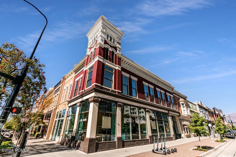55 N University Avenue 217