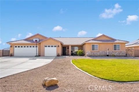 14118 Fresian, Apple Valley, CA 92307 — photo 1