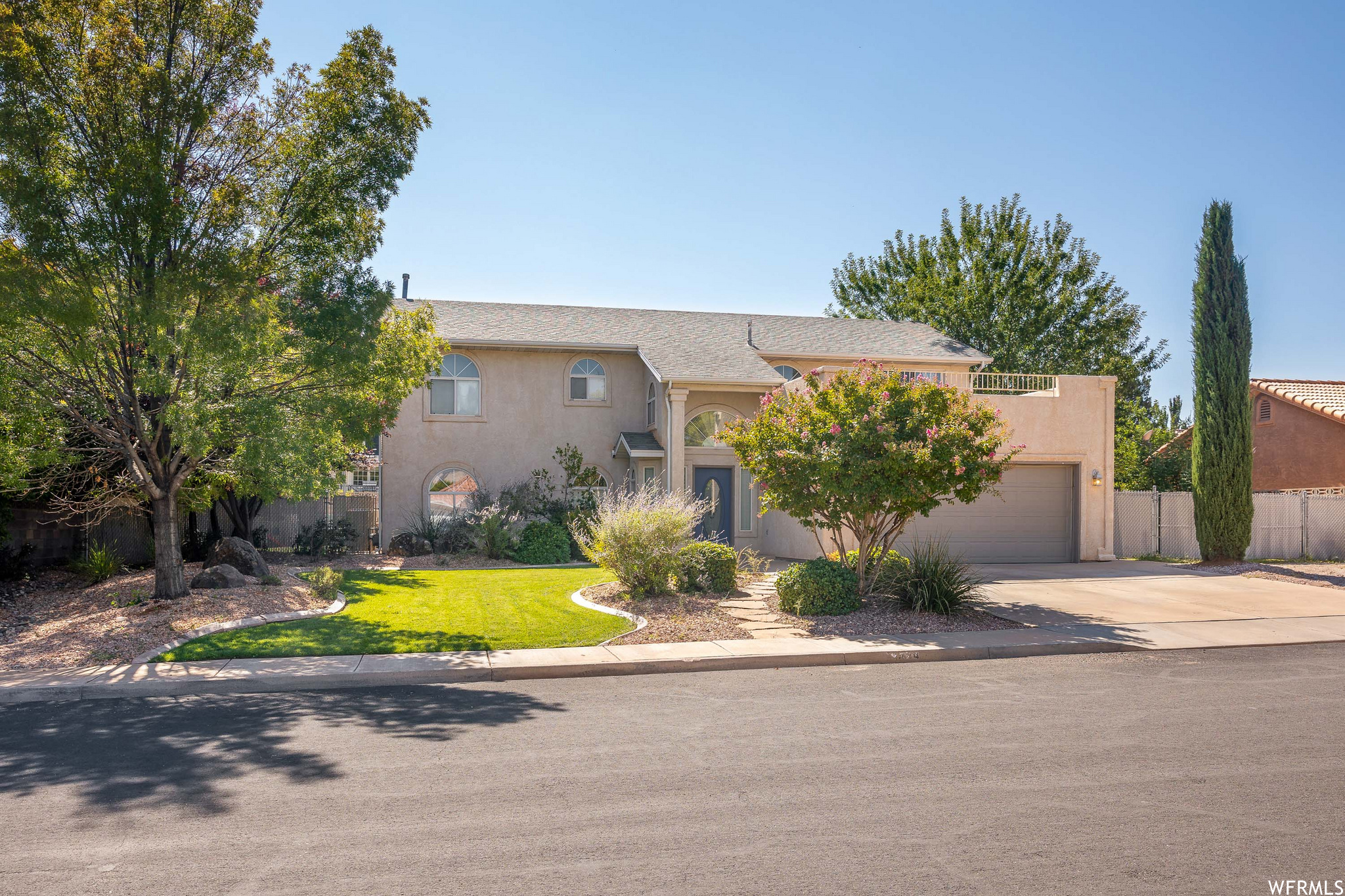 3049  SWISS DR