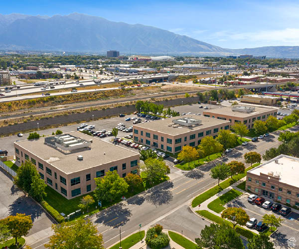 8851 S SANDY PARKWAY PKWY #BLDG A, Sandy, UT 84070 — photo 1