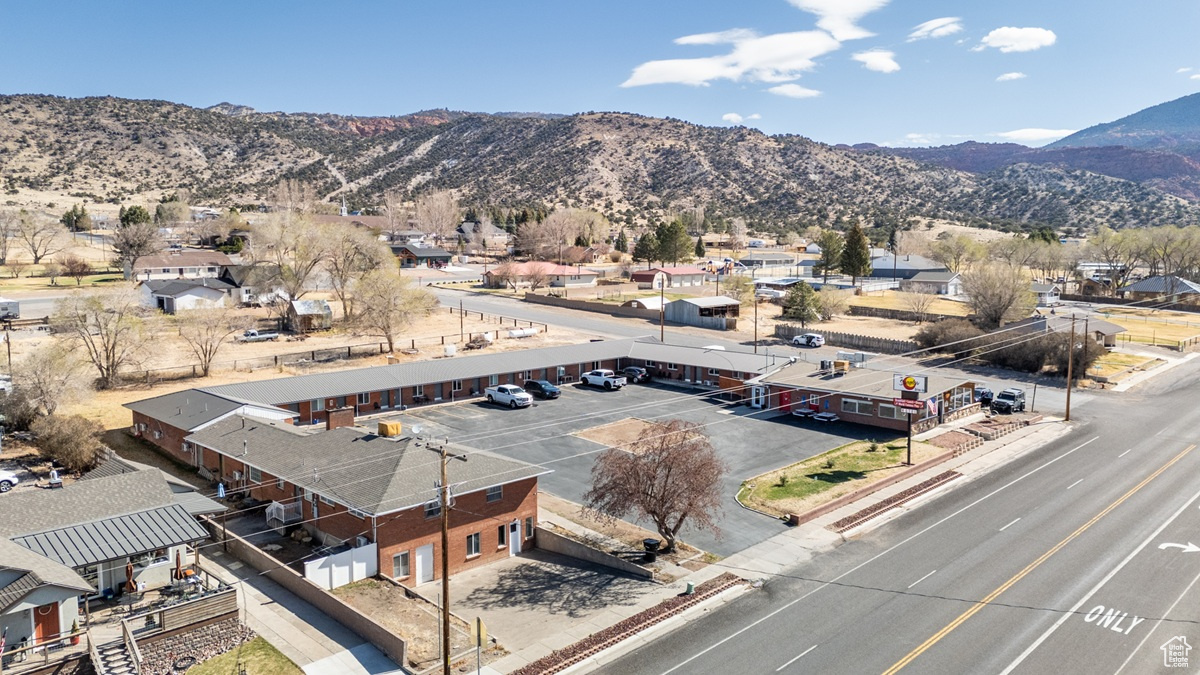 91 E MAIN ST, Bicknell, UT 84715 — photo 1