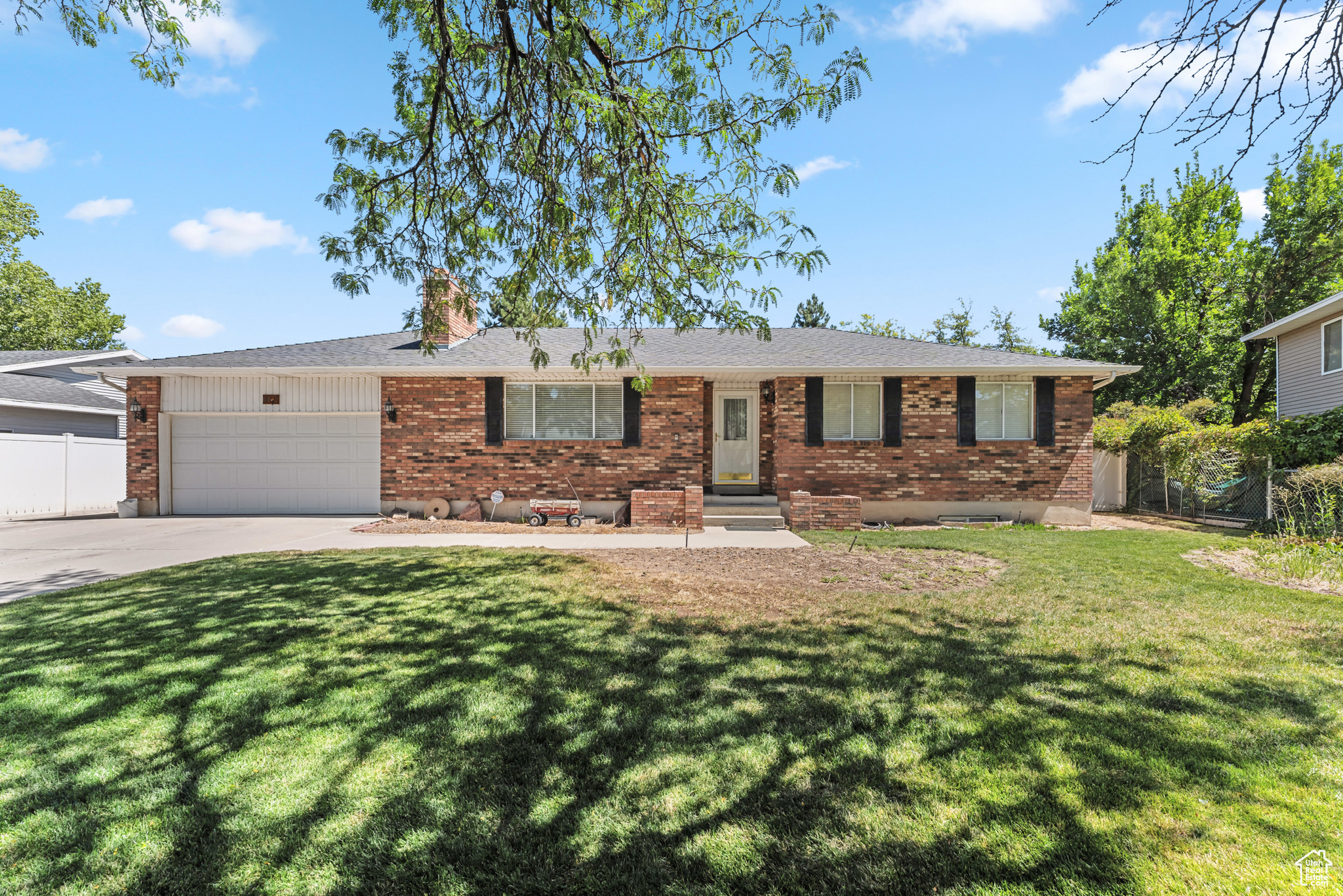 8843 S CAPERNAUM RD, West Jordan, UT 84088 — photo 1