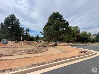 2855 E GENTILE ST, Layton, UT 84040 — photo 1