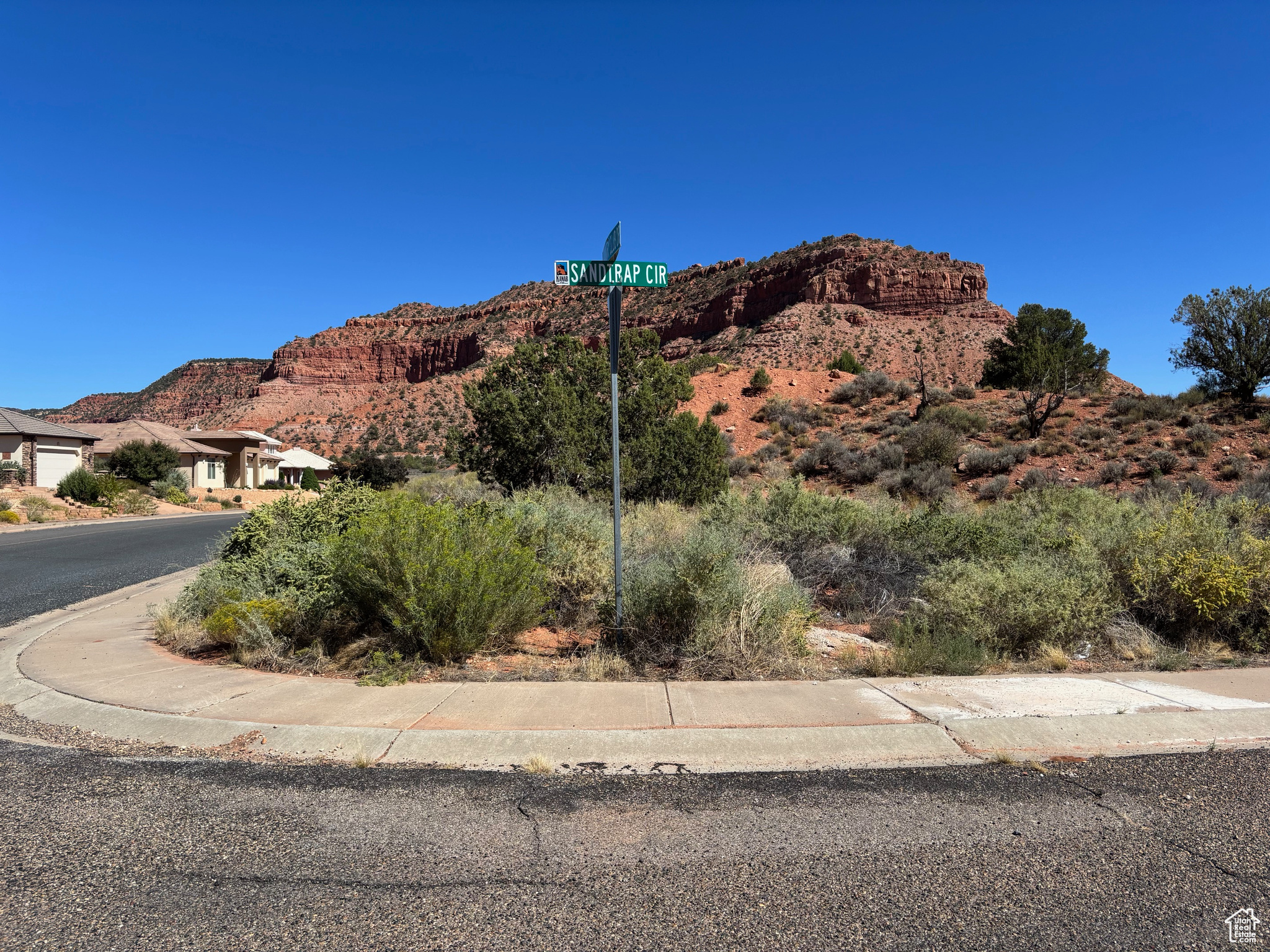 129  S SAND TRAP CIR, Kanab, UT 84741 — photo 1