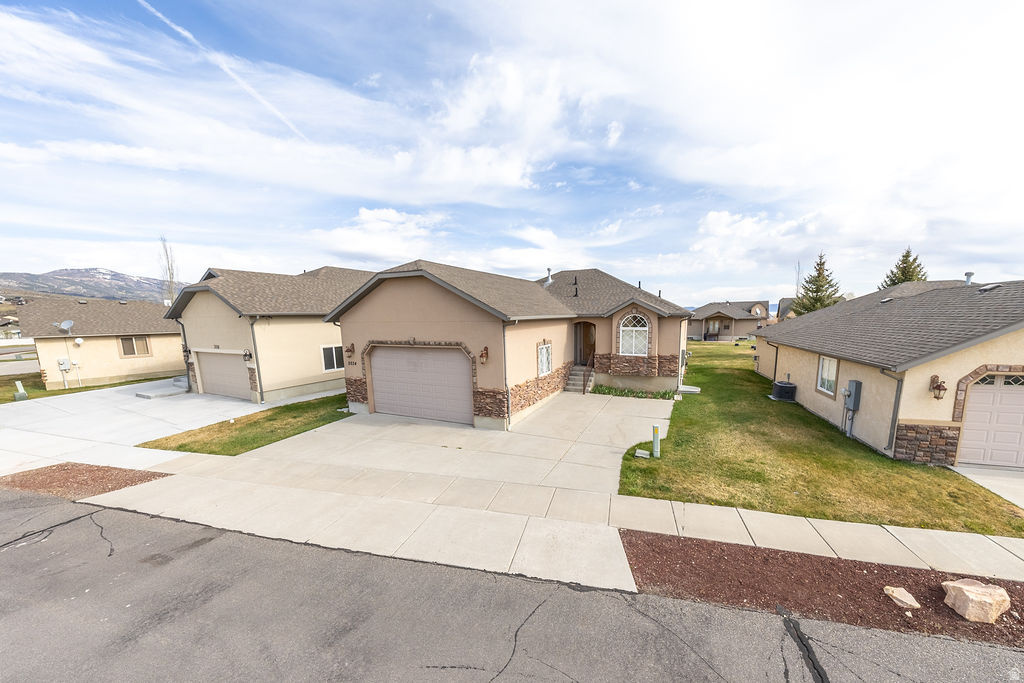 2034 S COTTAGE LN, Garden City, UT 84028 — photo 1