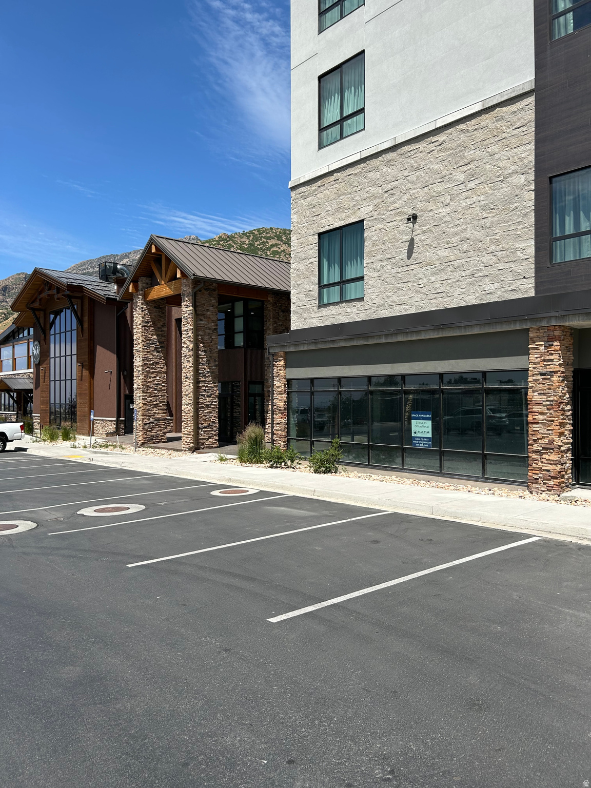 7333 S CANYON PKWY, Cottonwood Heights, UT 84121 — photo 1