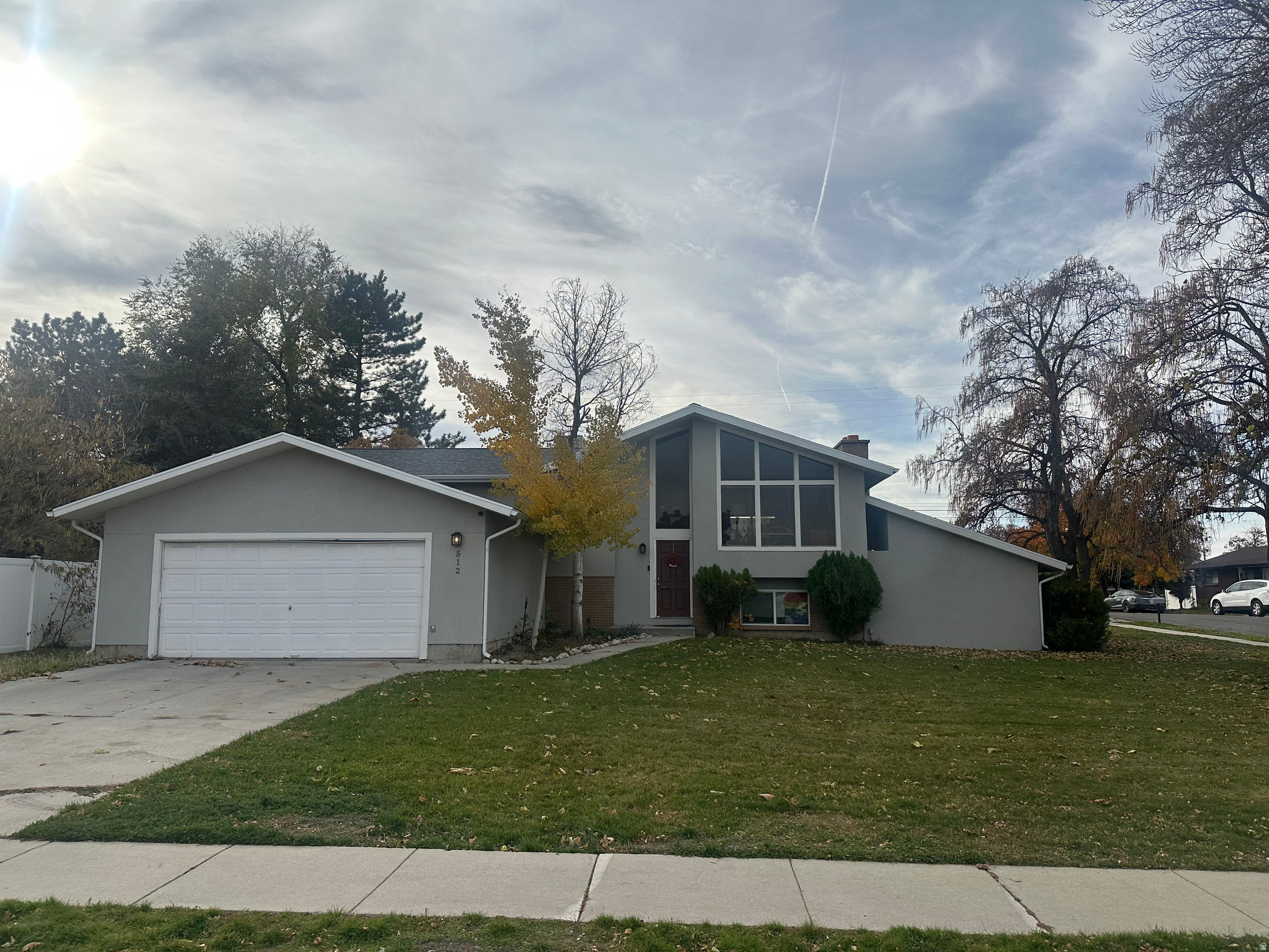 512 E LARCHWOOD DR, Midvale, UT 84047 — photo 1