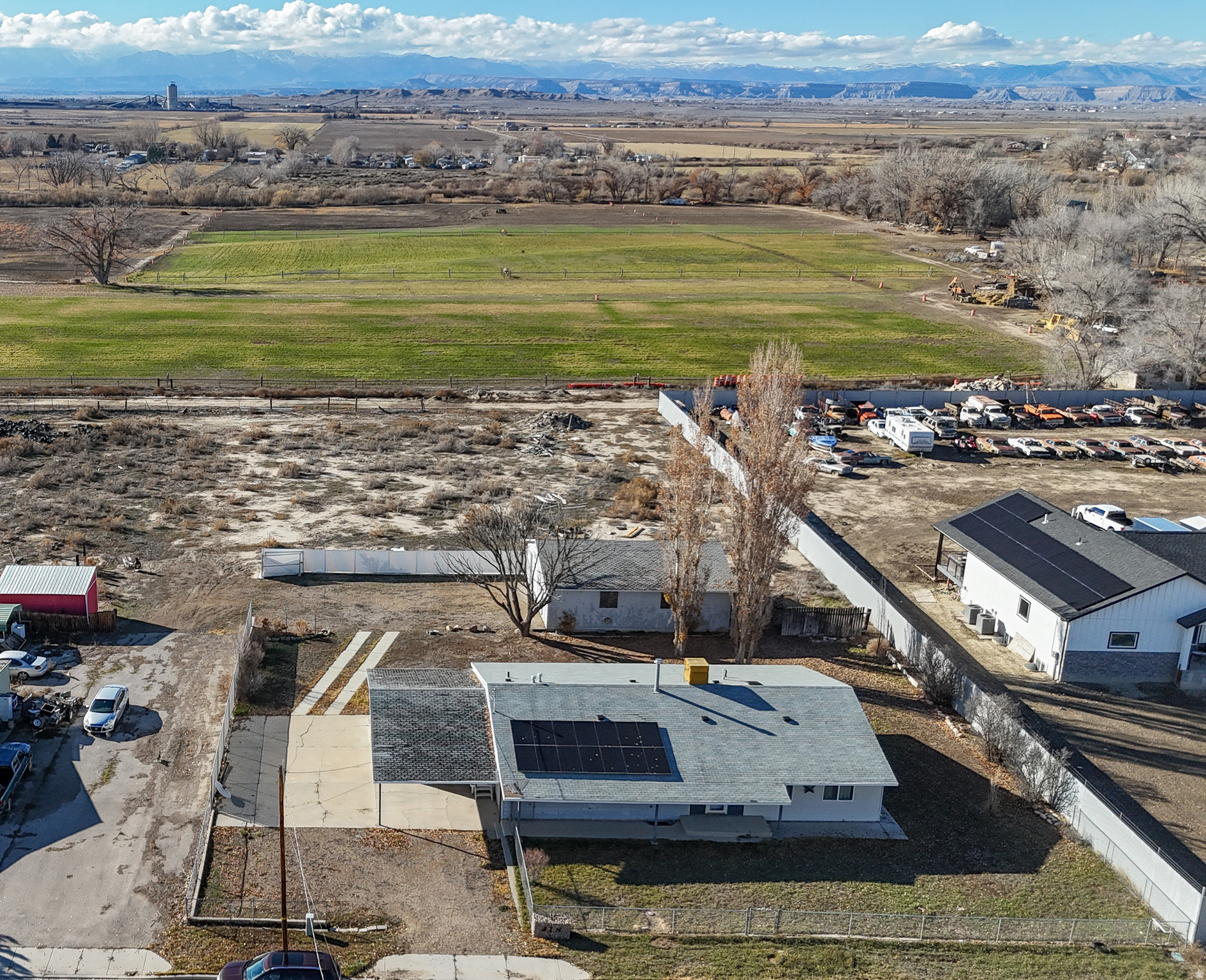418 S 100 E, Wellington, UT 84542 — photo 1