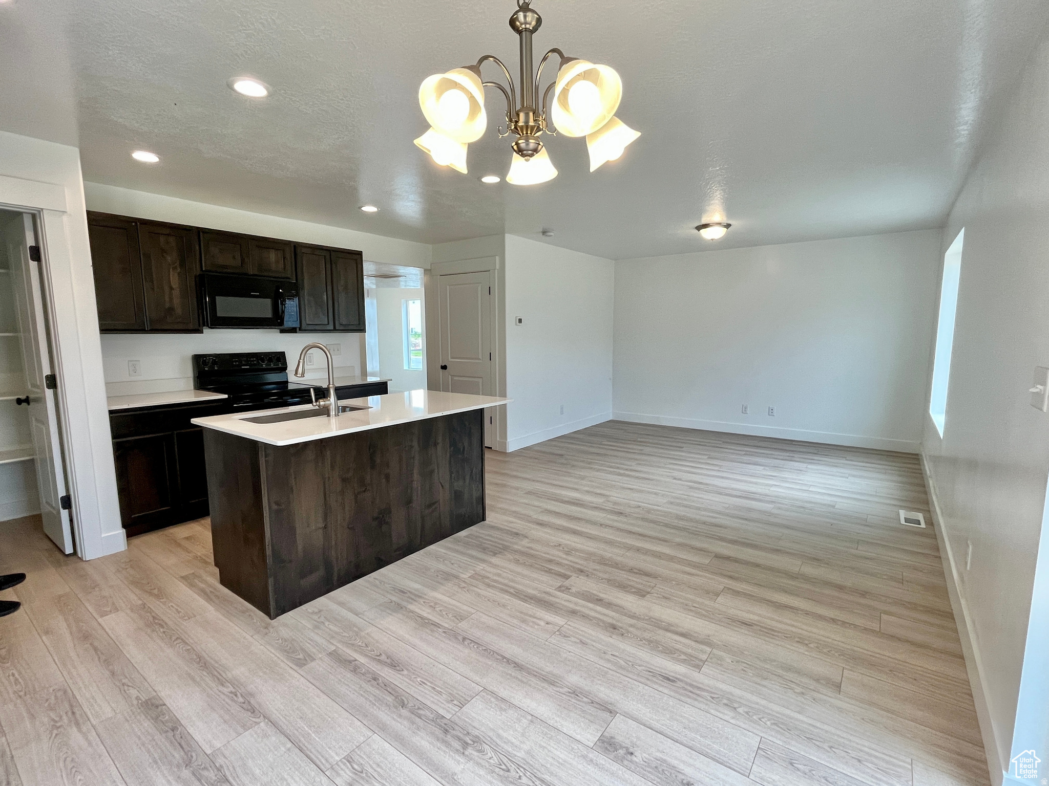 1937 S FREESTONE BLVD, Santaquin, UT 84655 — photo 1
