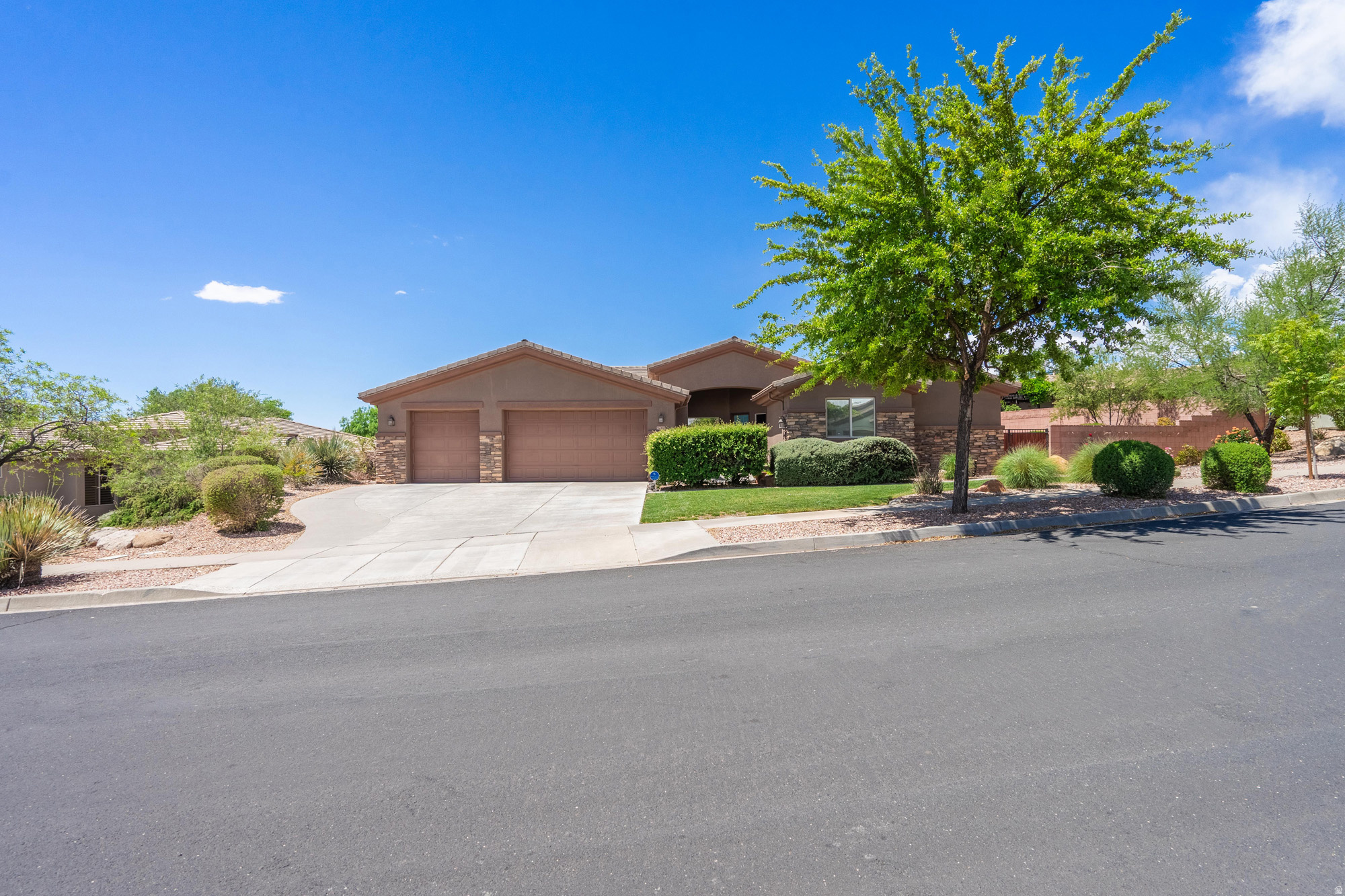 2187 N TERRITORY CANYON DR, Washington, UT 84780 — photo 1
