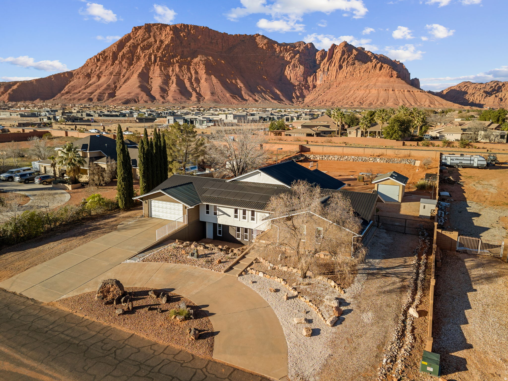 851 E POSADO, Ivins, UT 84738 — photo 1