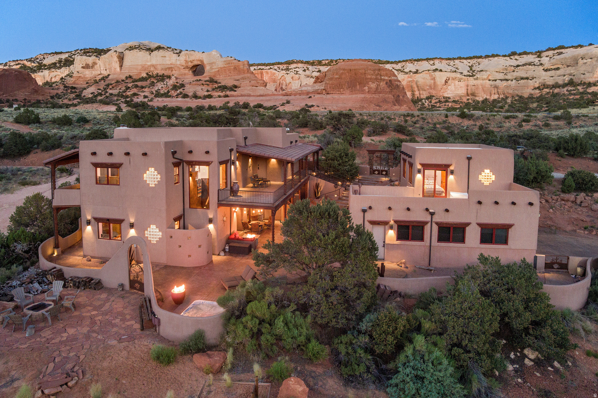 100 S JOE WILSON DR, Moab, UT 84532 — photo 1