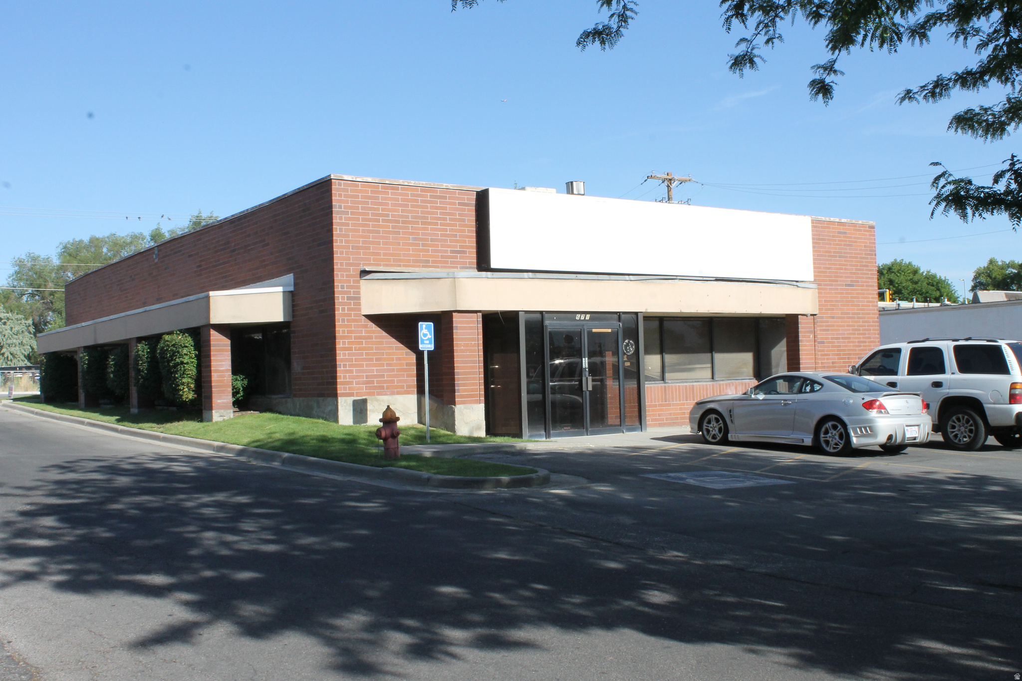 671 W 5300 S, Murray, UT 84123 — photo 1