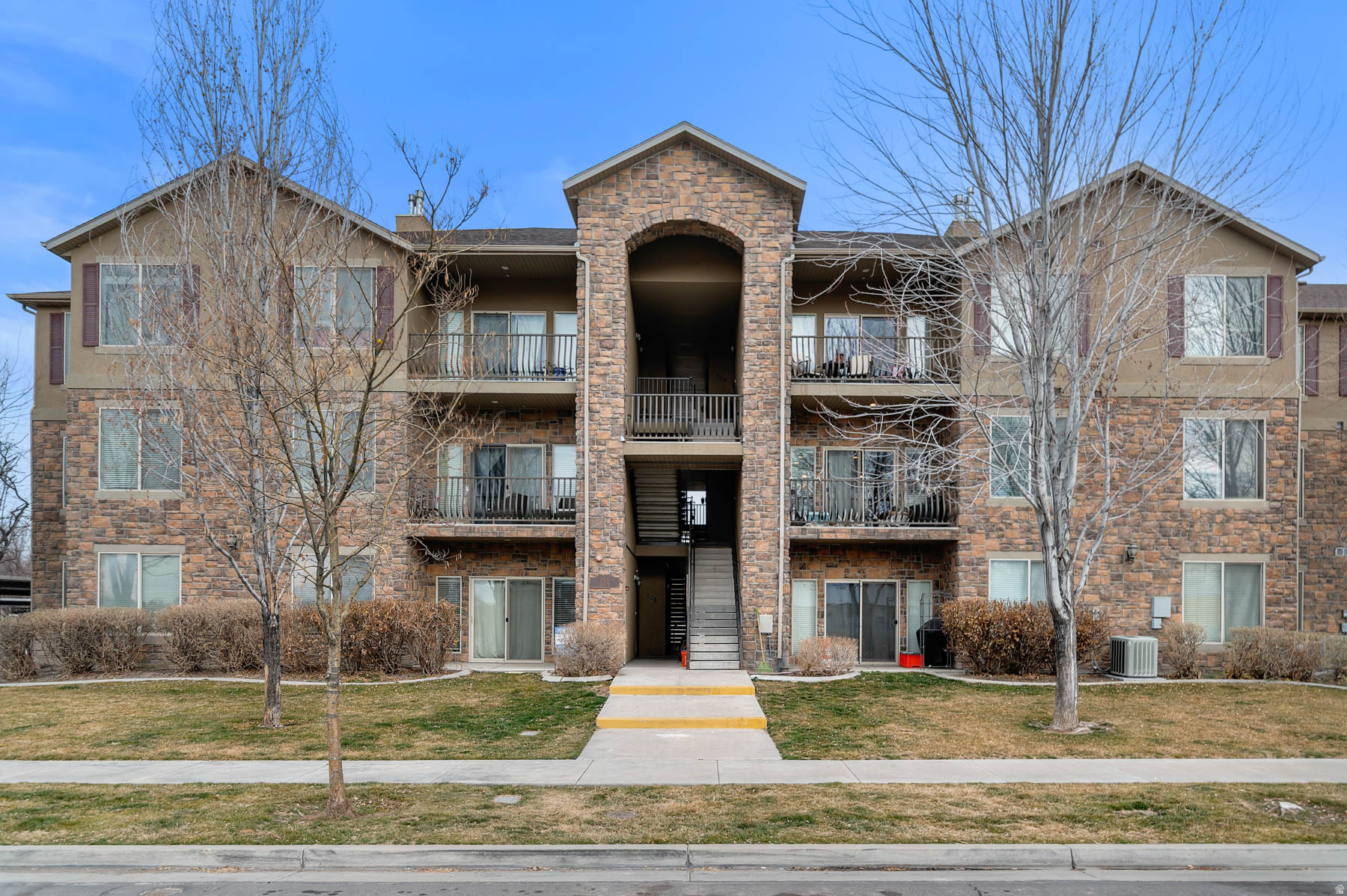 476 W 200 N #206, Springville, UT 84663 — photo 1