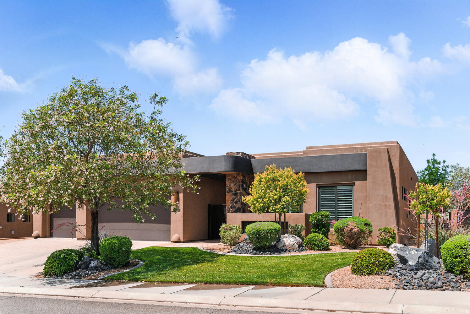 5279 N NORTHGATE PEAKS DR