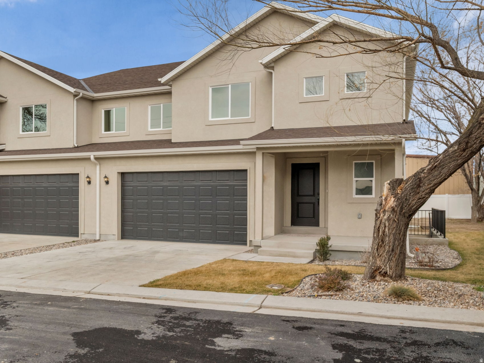 576 W SEVENTH, Midvale, UT 84047 — photo 1