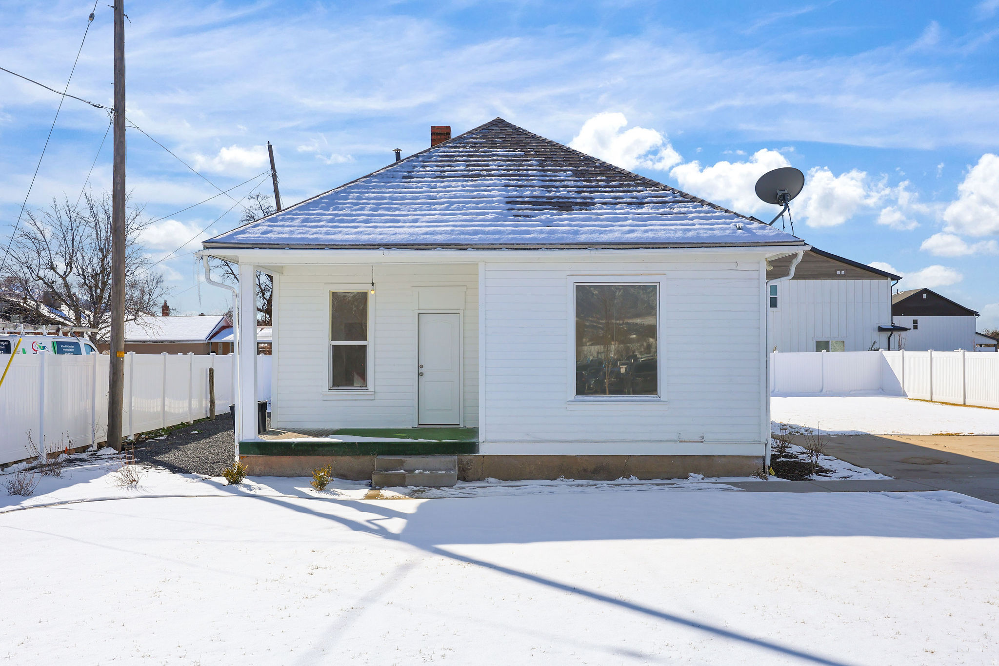 105 W NORTH ST