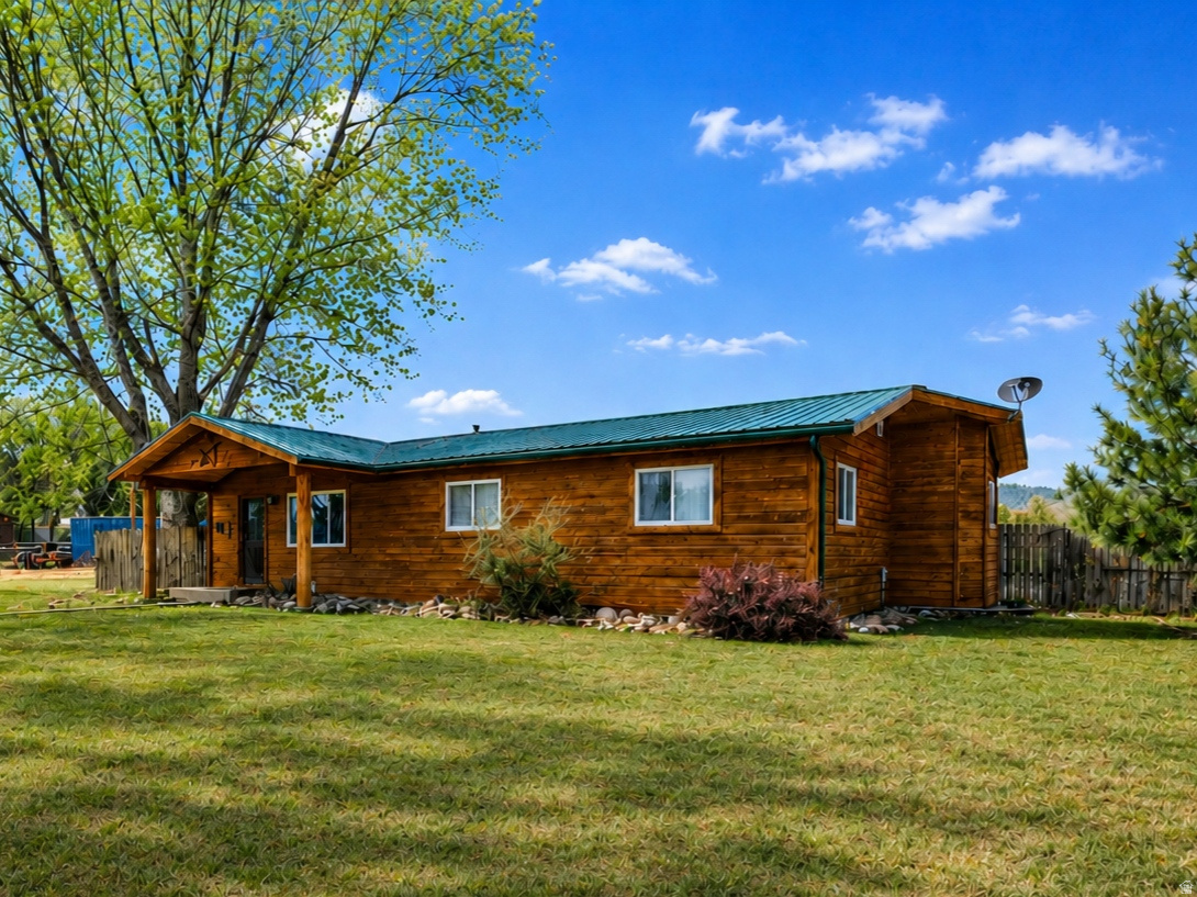 1084 W 2000 N, Vernal, UT 84078 — photo 1