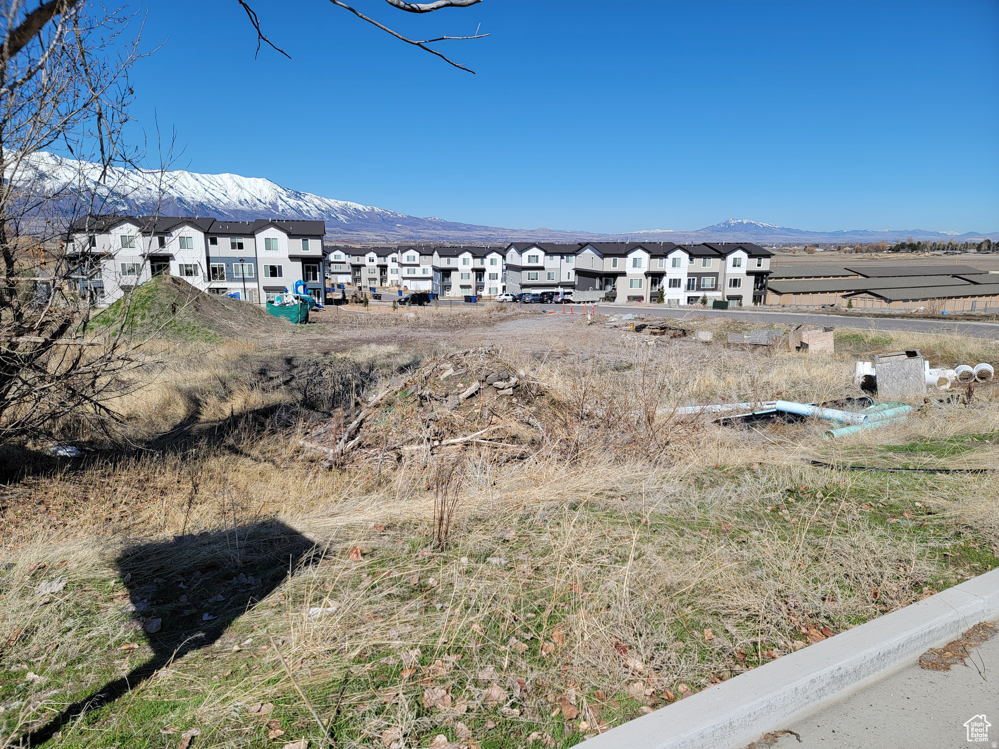 732 E 730 N, Hyrum, UT 84319 — photo 1