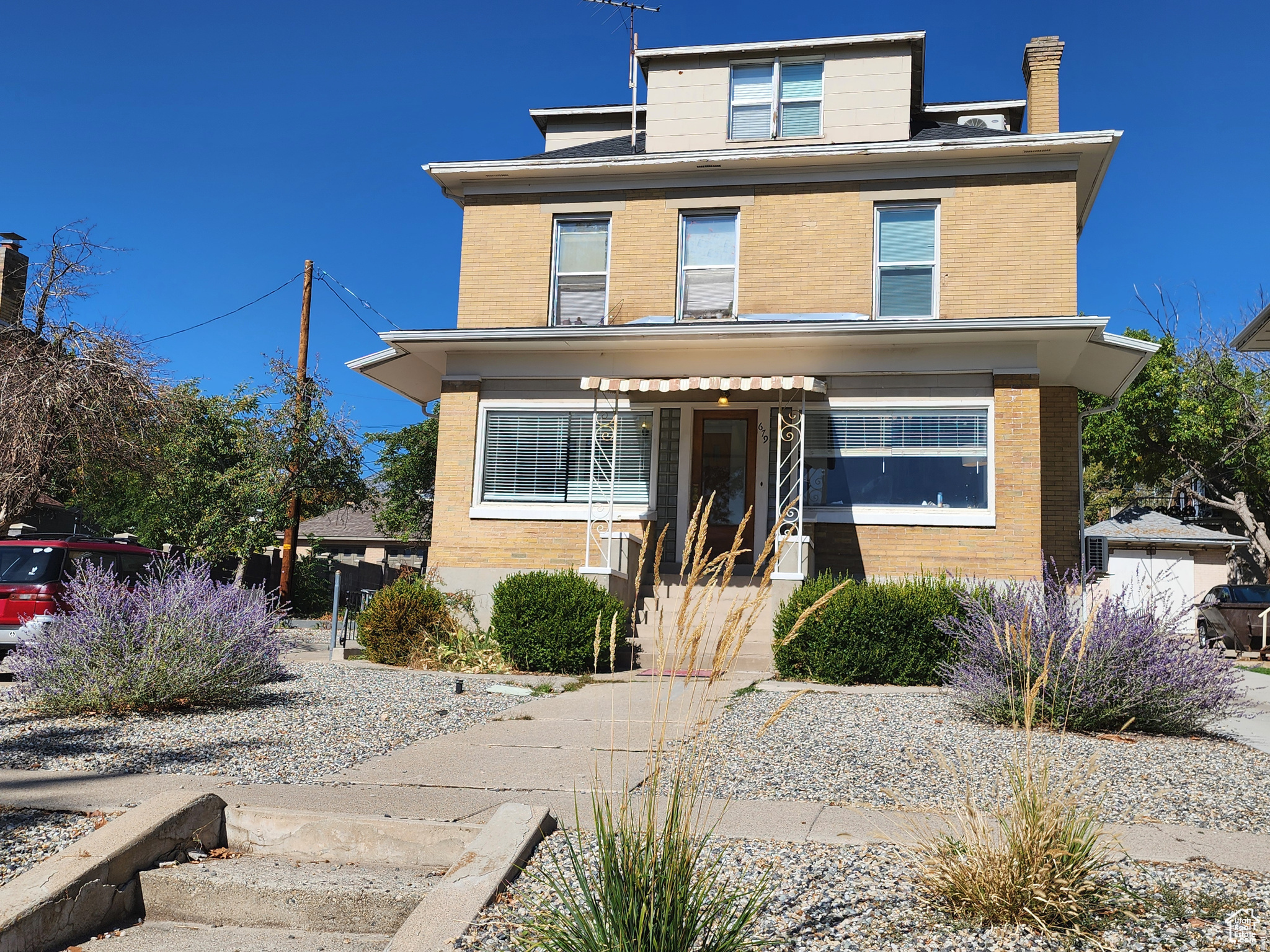 679 E 2ND AVE, Salt Lake City, UT 84103 — photo 1