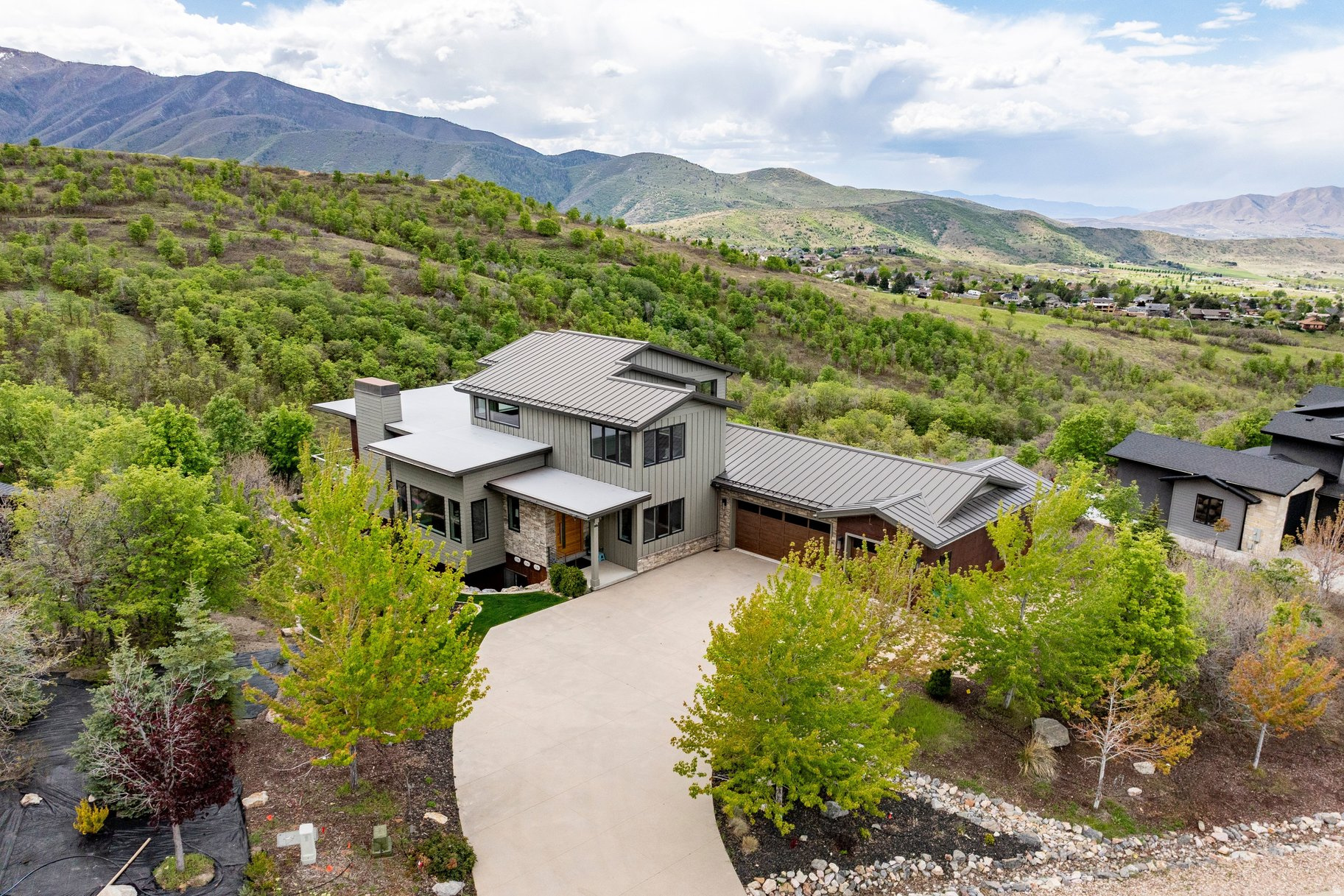 806 S SUMMIT CREEK DR, Woodland Hills, UT 84653 — photo 1