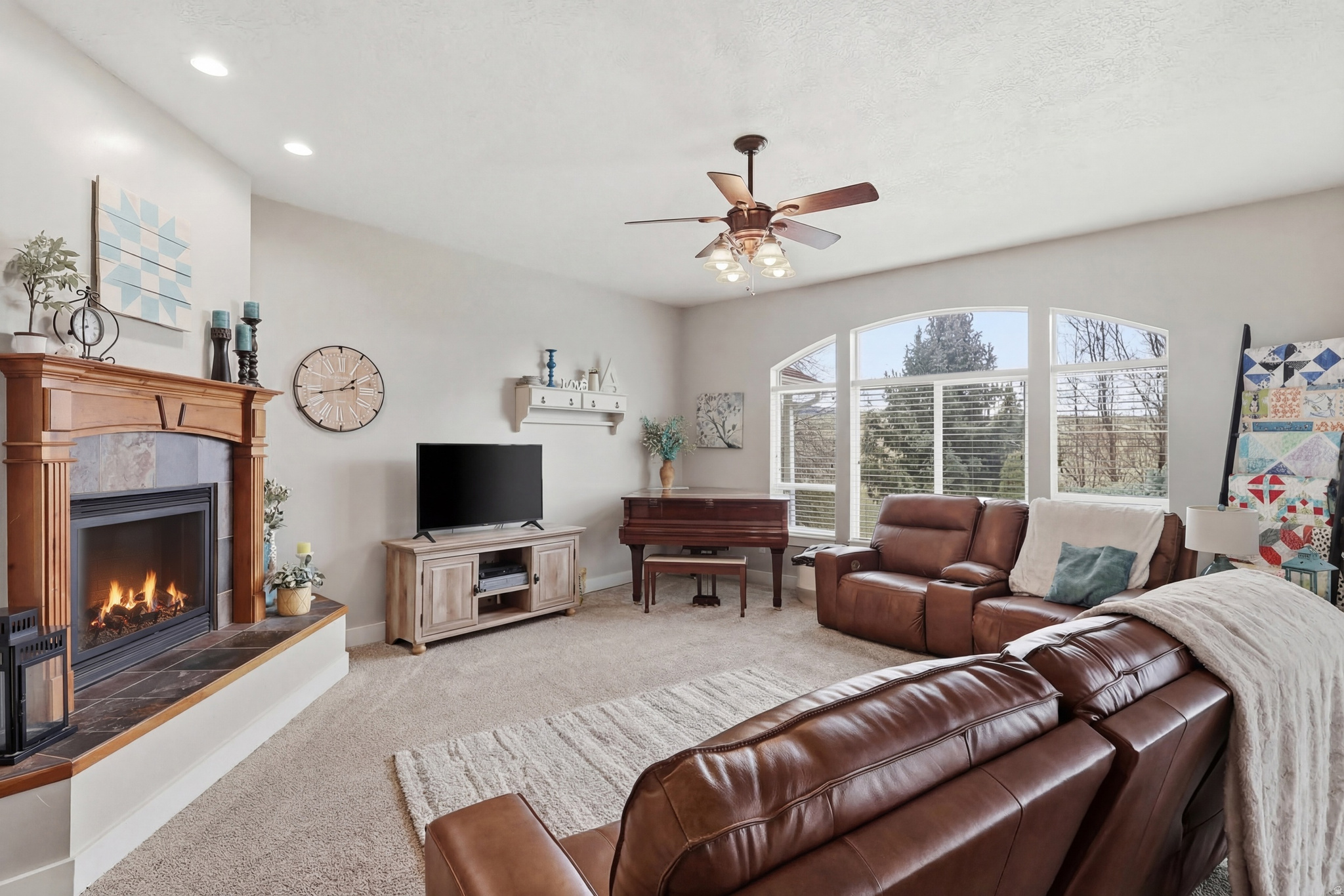 366 E 6600 S, Hyrum, UT 84319 — photo 1