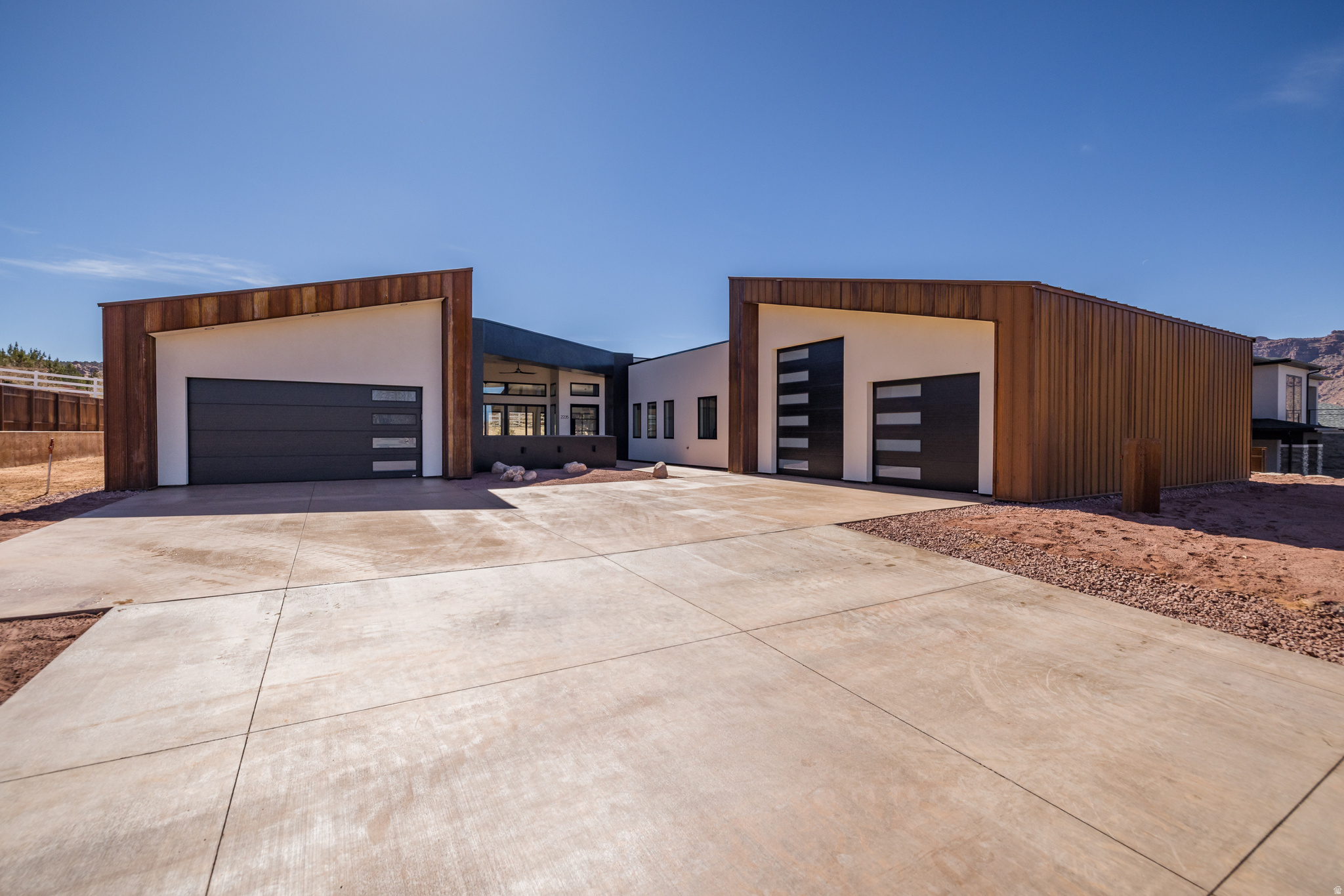 2235  SALIDA DEL SOL, Moab, UT 84532 — photo 1