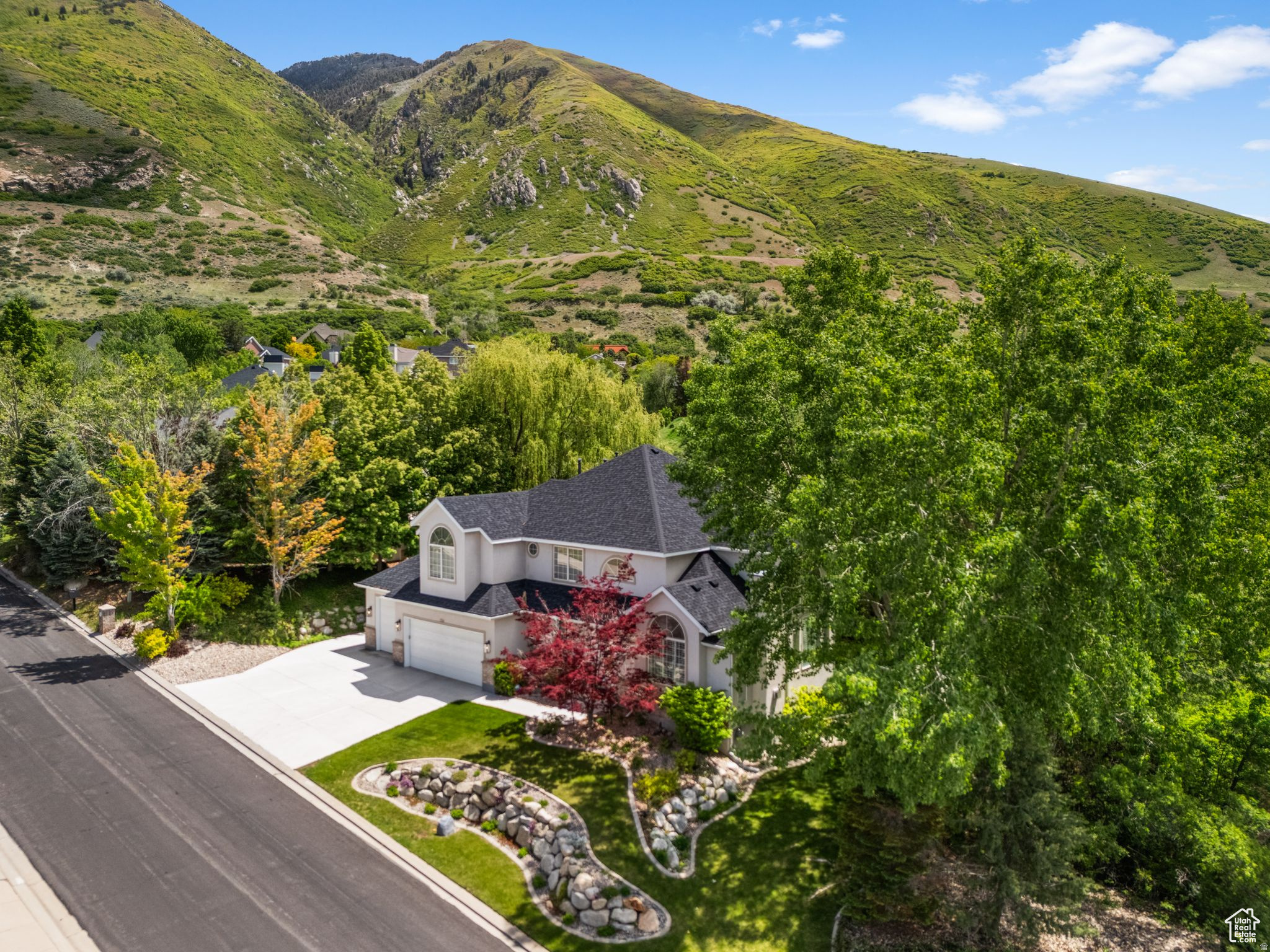 2016 E GRAYSTONE LN, Draper, UT 84020 — photo 1
