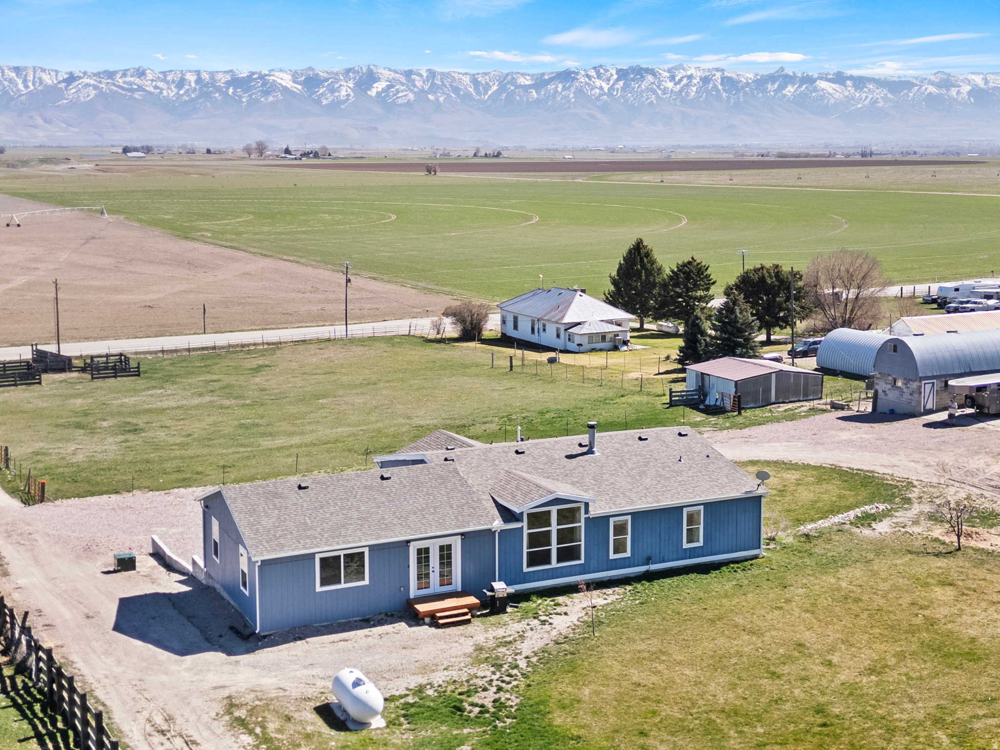 958 S HIGHWAY 36