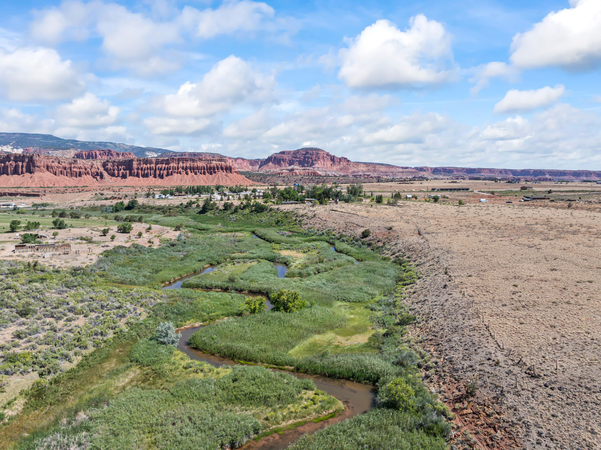 925 W 100 S, Torrey, UT 84775 — photo 1