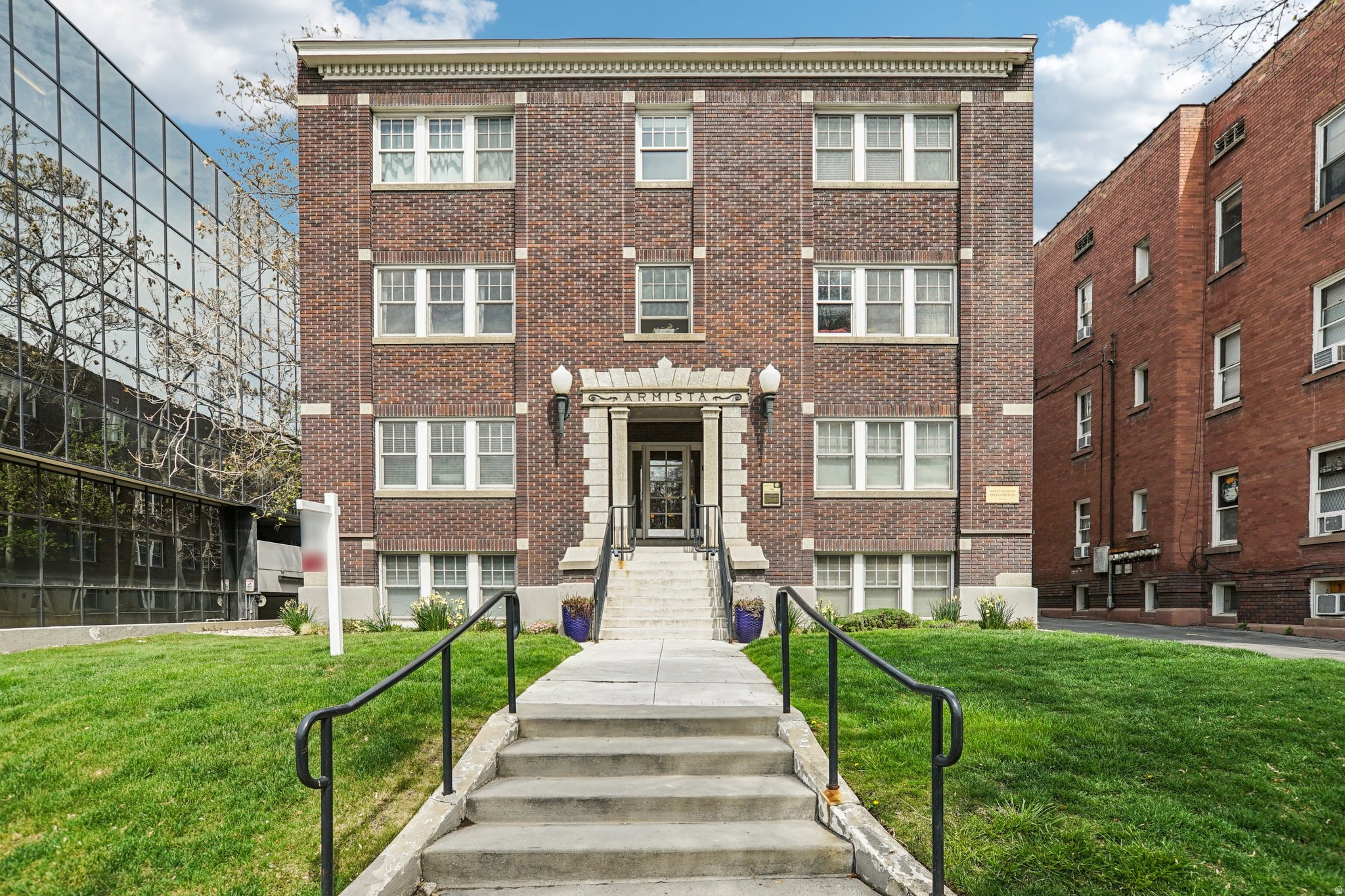 555 E 100 S #206, Salt Lake City, UT 84102 — photo 1