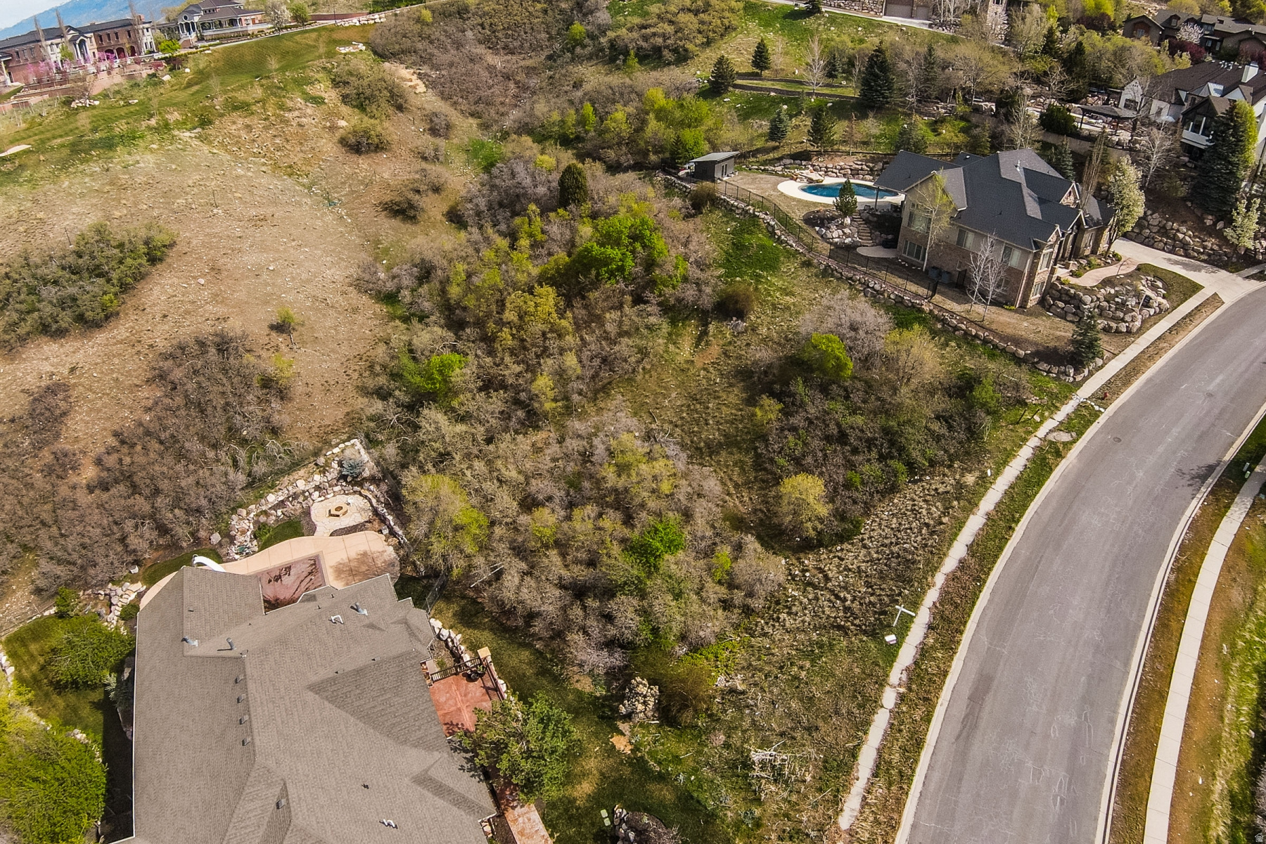367 E HIDDEN LAKE DR, Bountiful, UT 84010 — photo 1