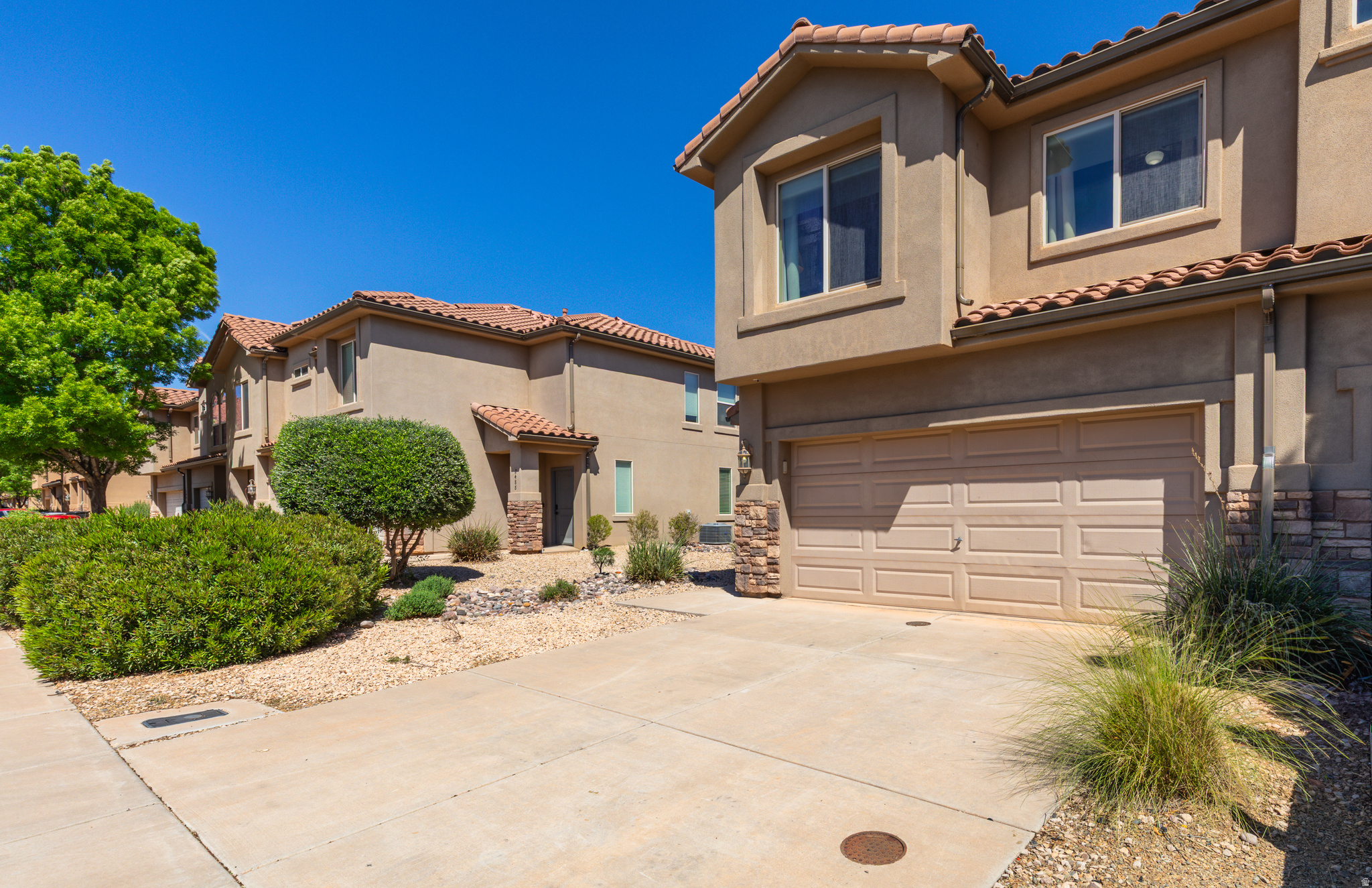 2484  MANZONI RD, Santa Clara, UT 84765 — photo 1