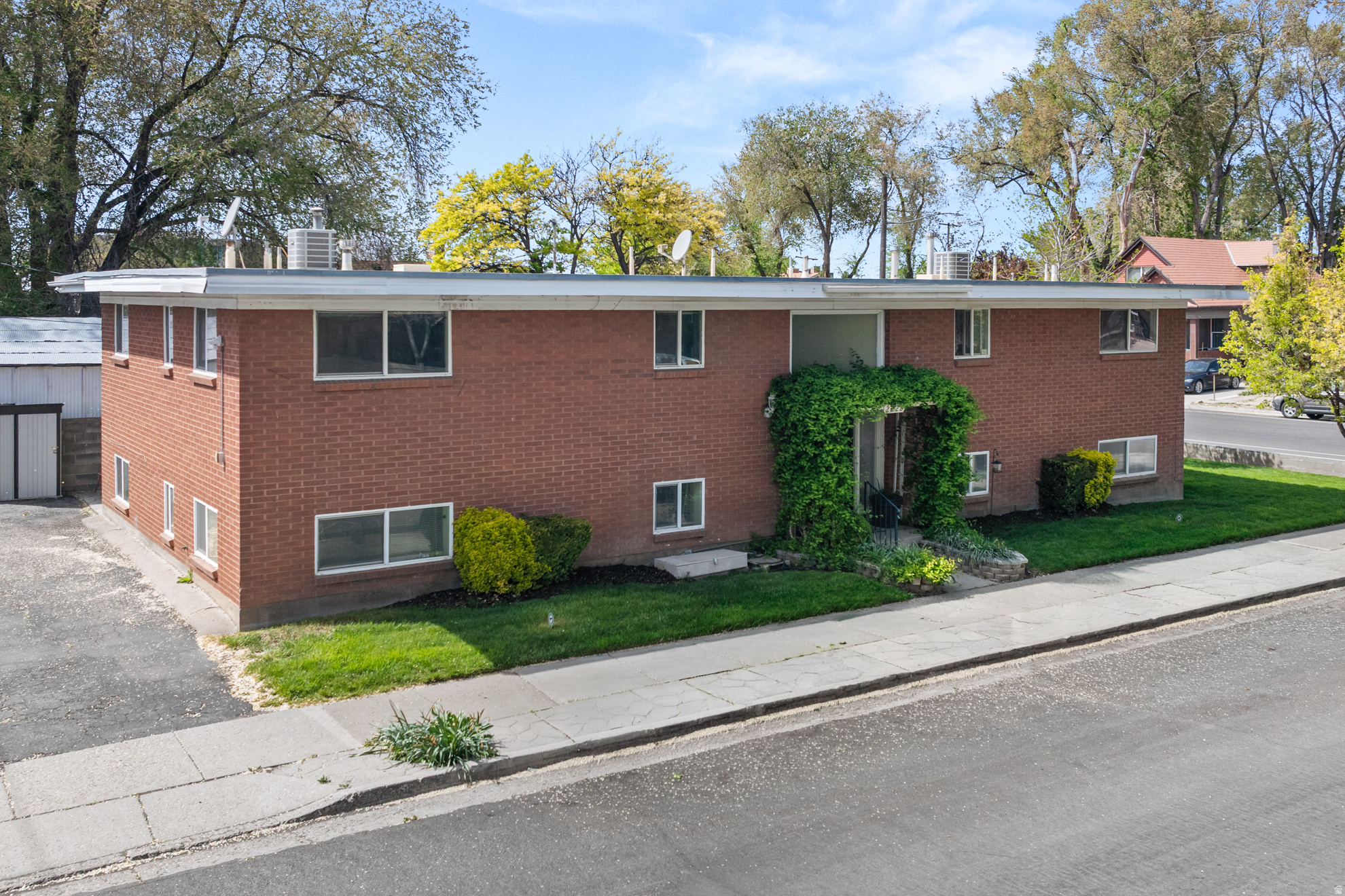 2222 S 200 E, South Salt Lake, UT 84115 — photo 1