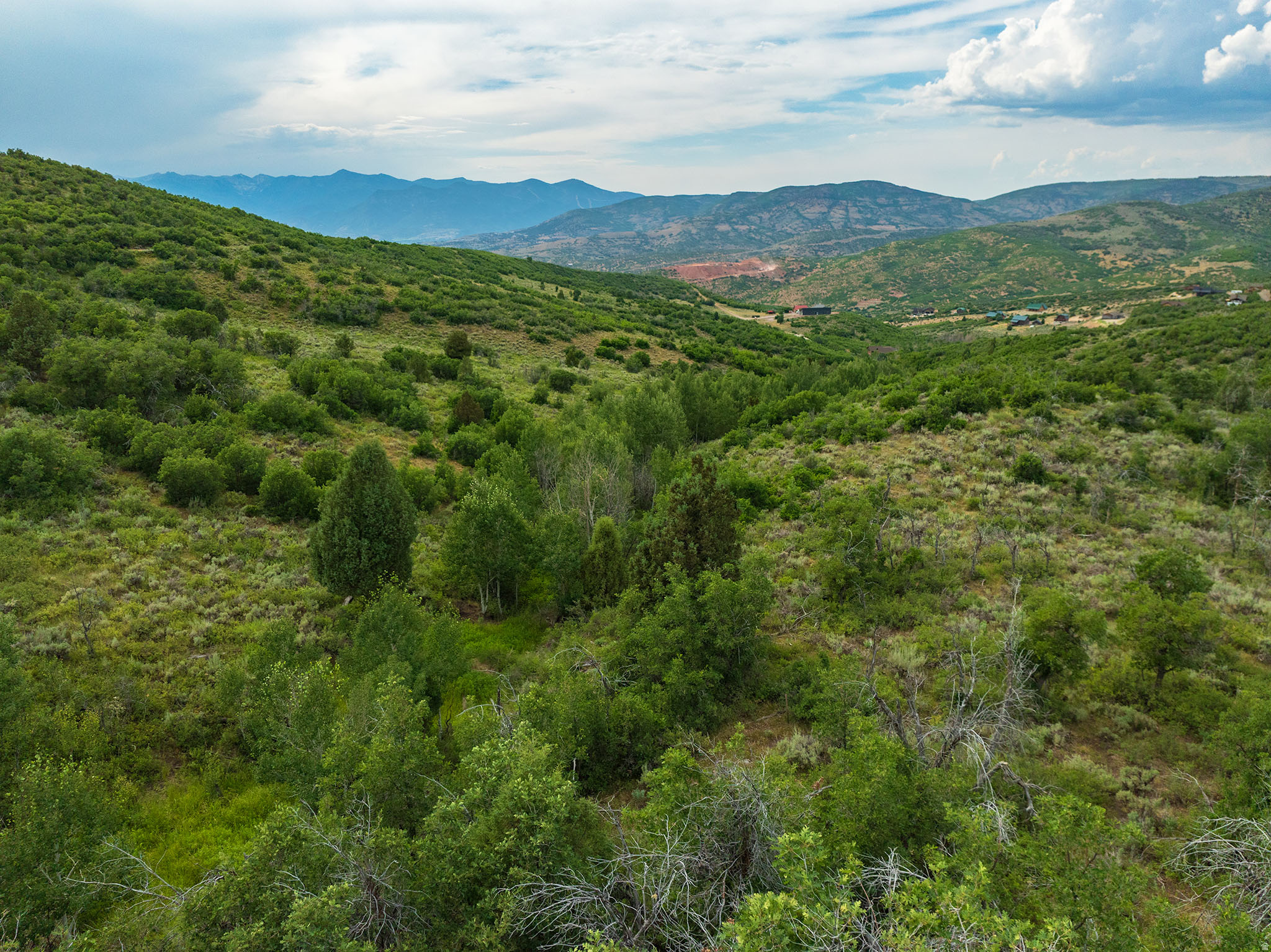2390 S WESTVIEW DR, Heber City, UT 84032 — photo 1